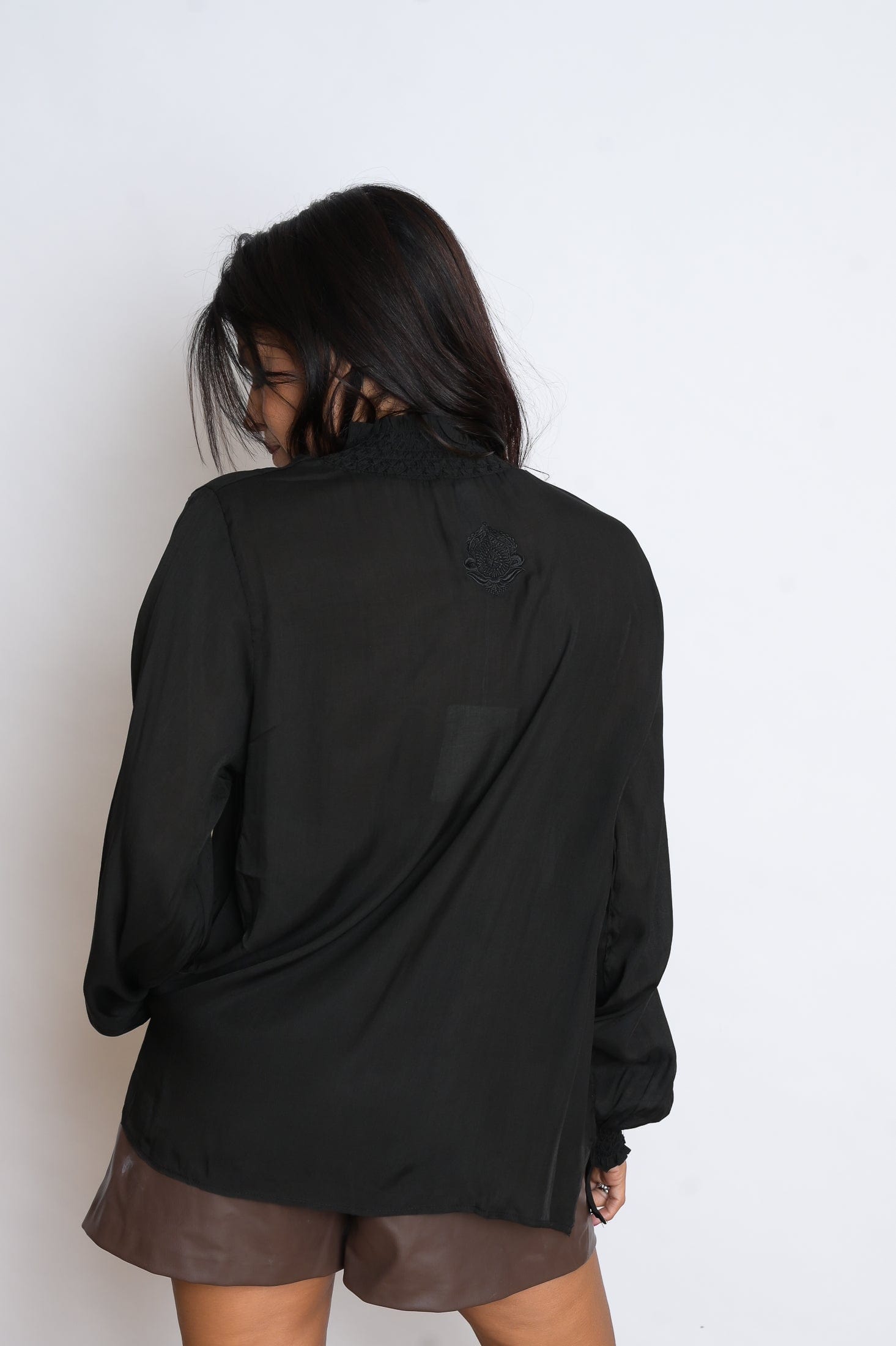 ATHEI חולצה שחורה image 10