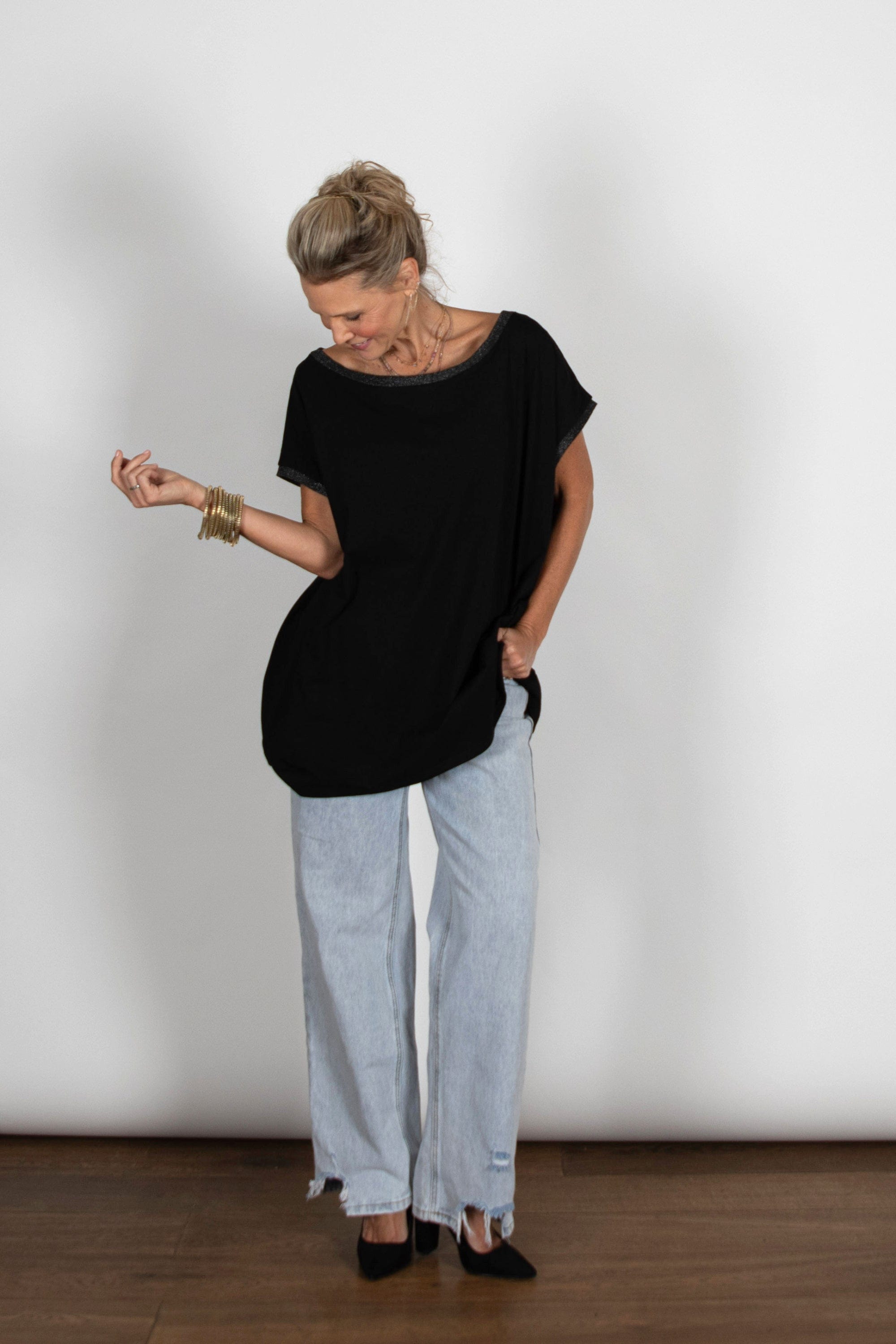 OFER חולצה שחורה אוברסייז image 1