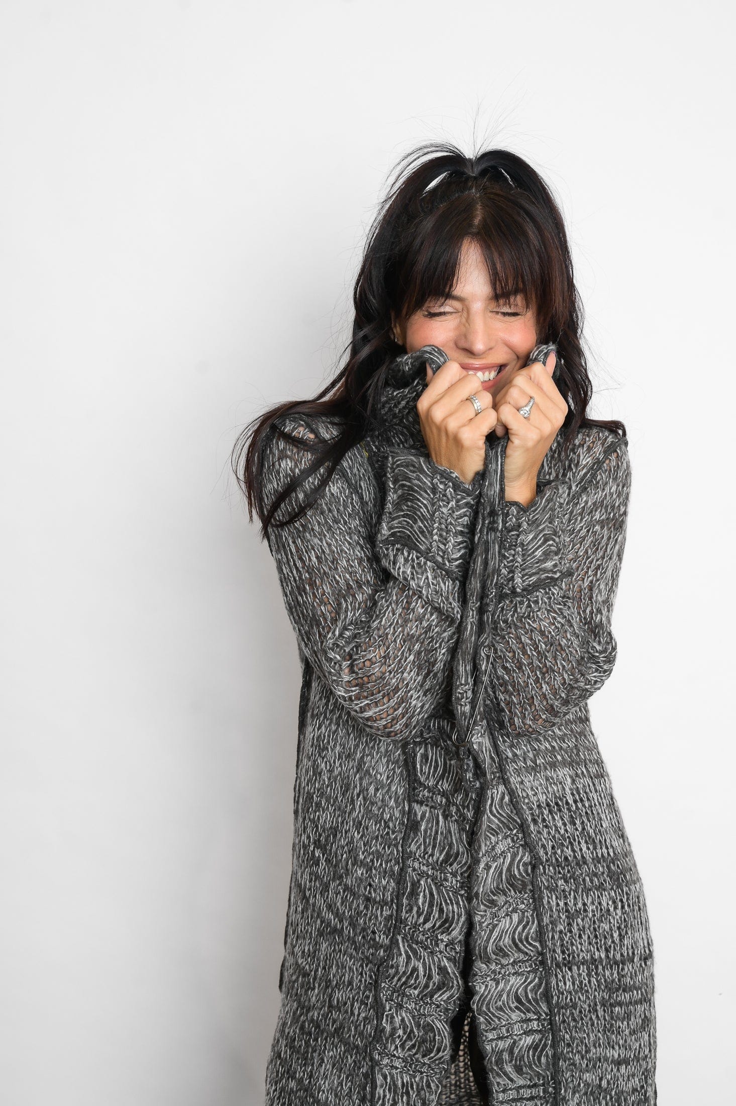 PAROS עליונית סרוגה שחור לבן image 11