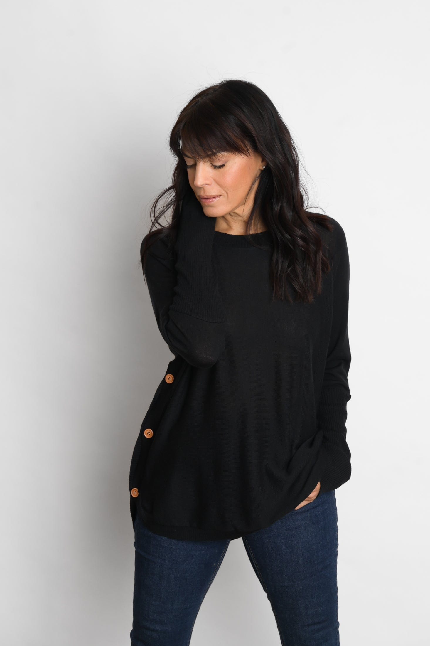 DIA סריג שחור מעוצב כפתורים image 4