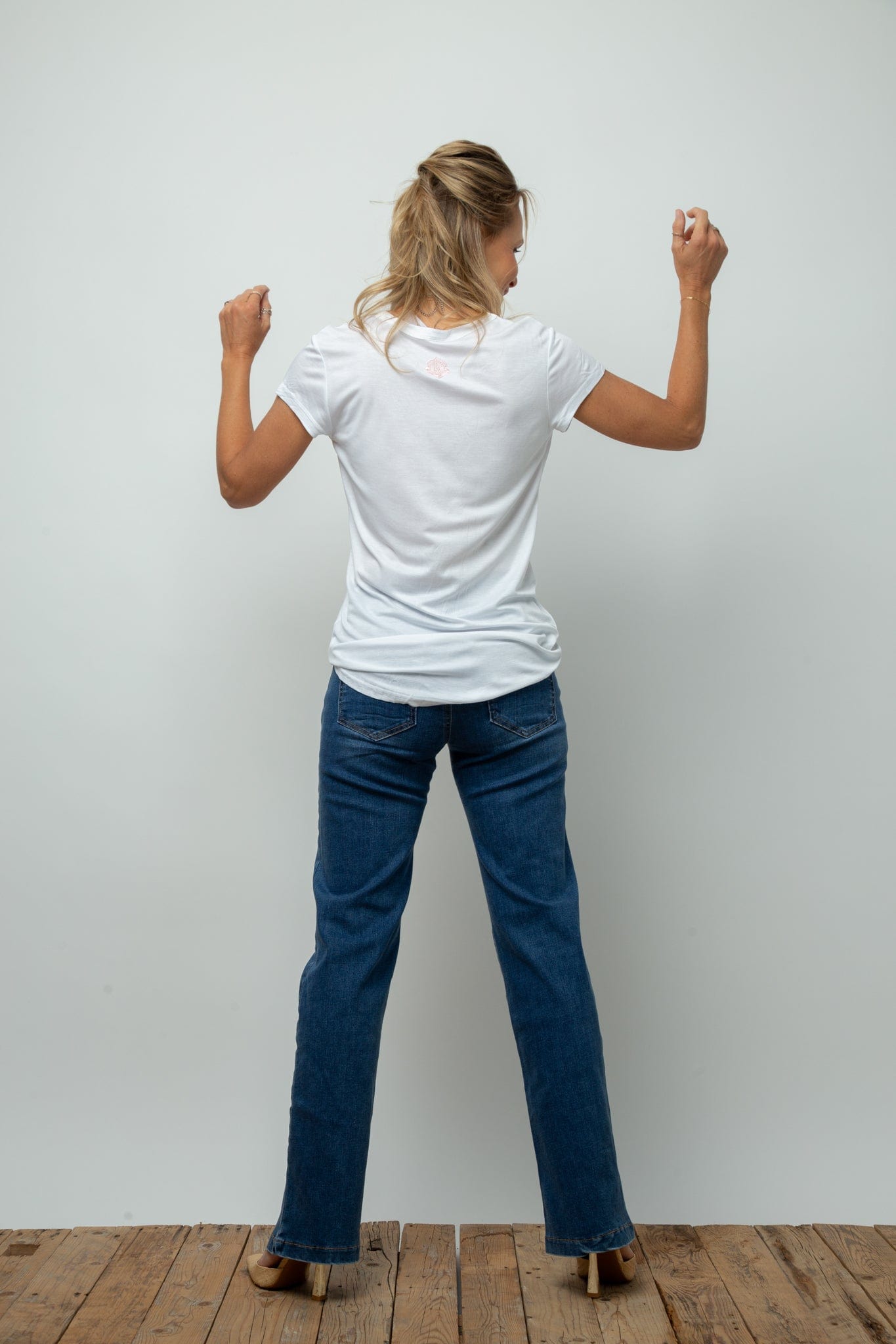 NINE חולצה בייסיק לבנה image 4