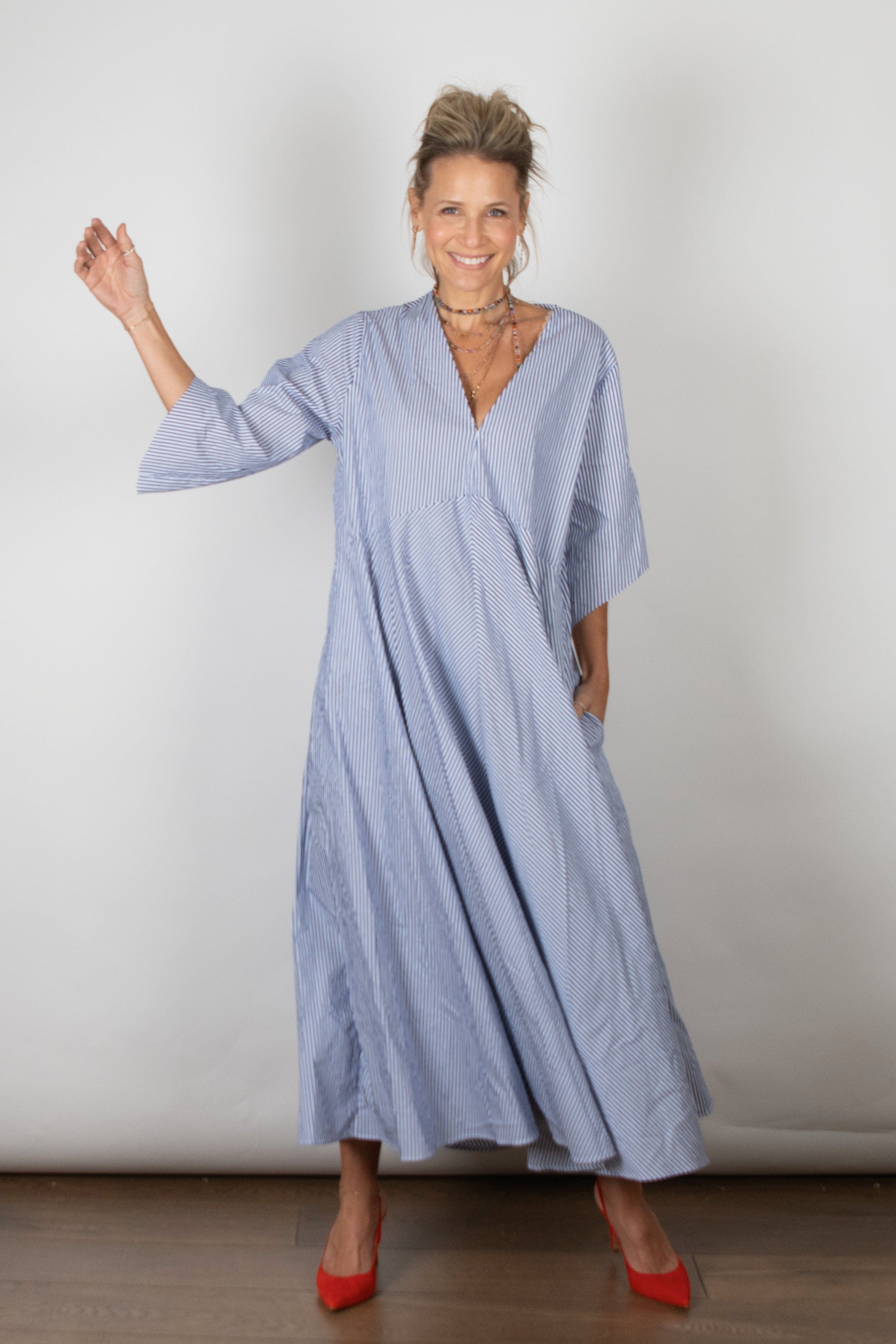 DRESS A שמלה מקסי פסים כחול image 5