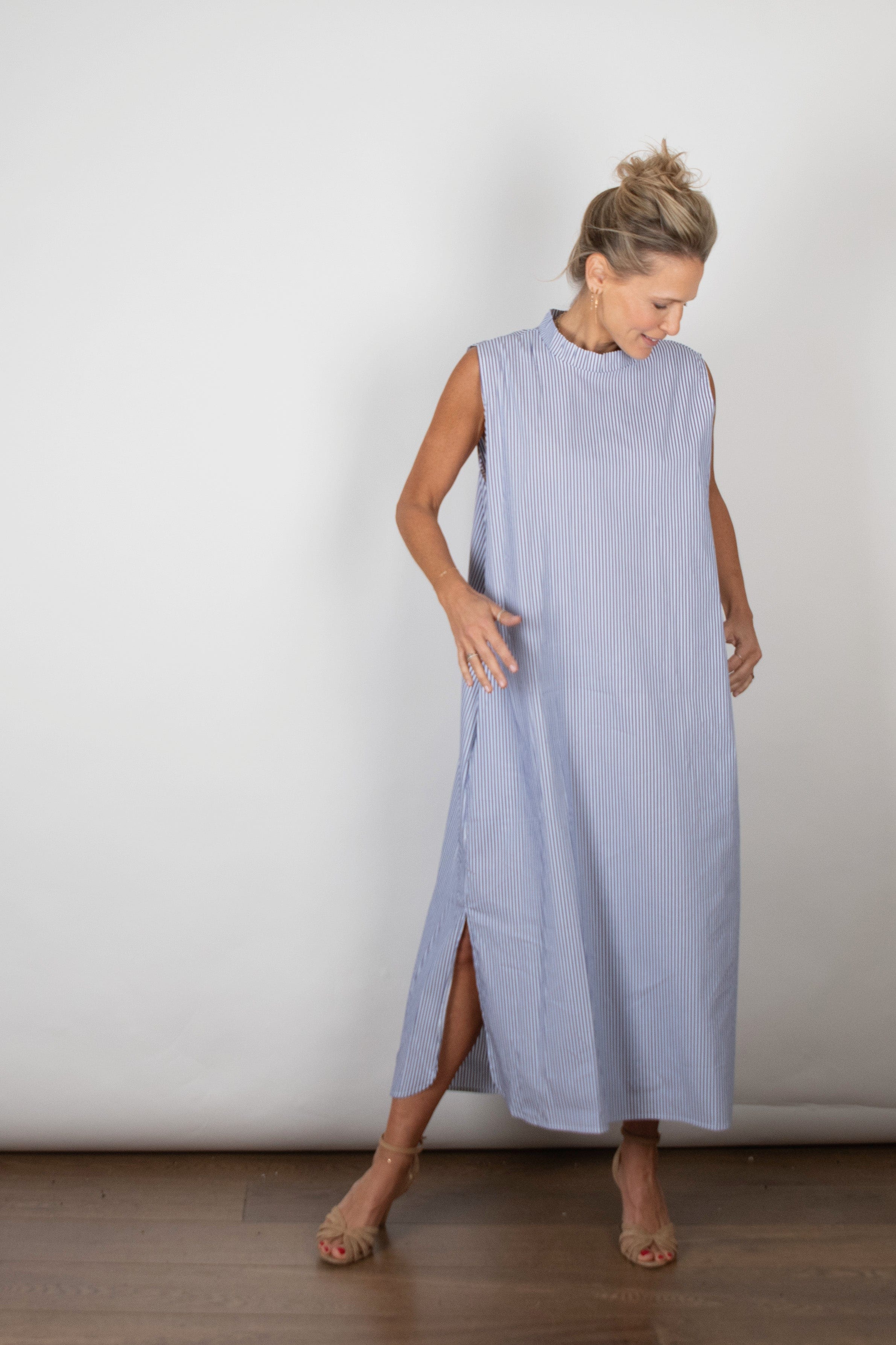 HOLIDAY שמלה מקסי כחול פסים image 6