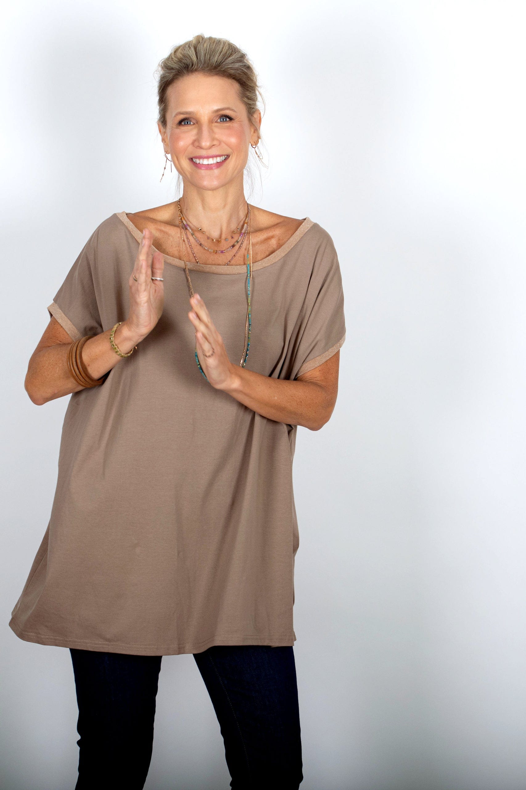 OFER חולצה קאמל אוברסייז image 3