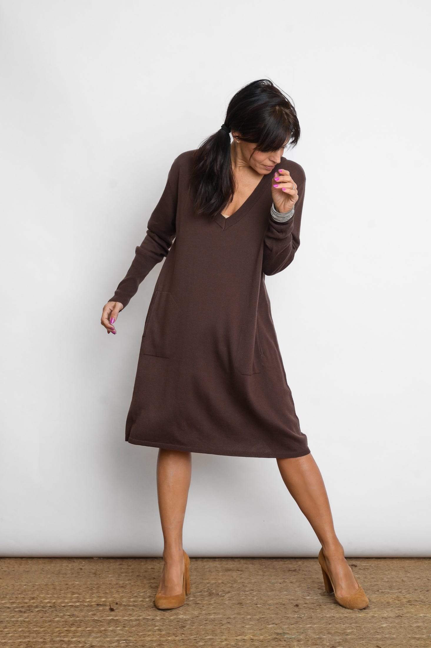 EVIA שמלת סריג מיני חום image 7