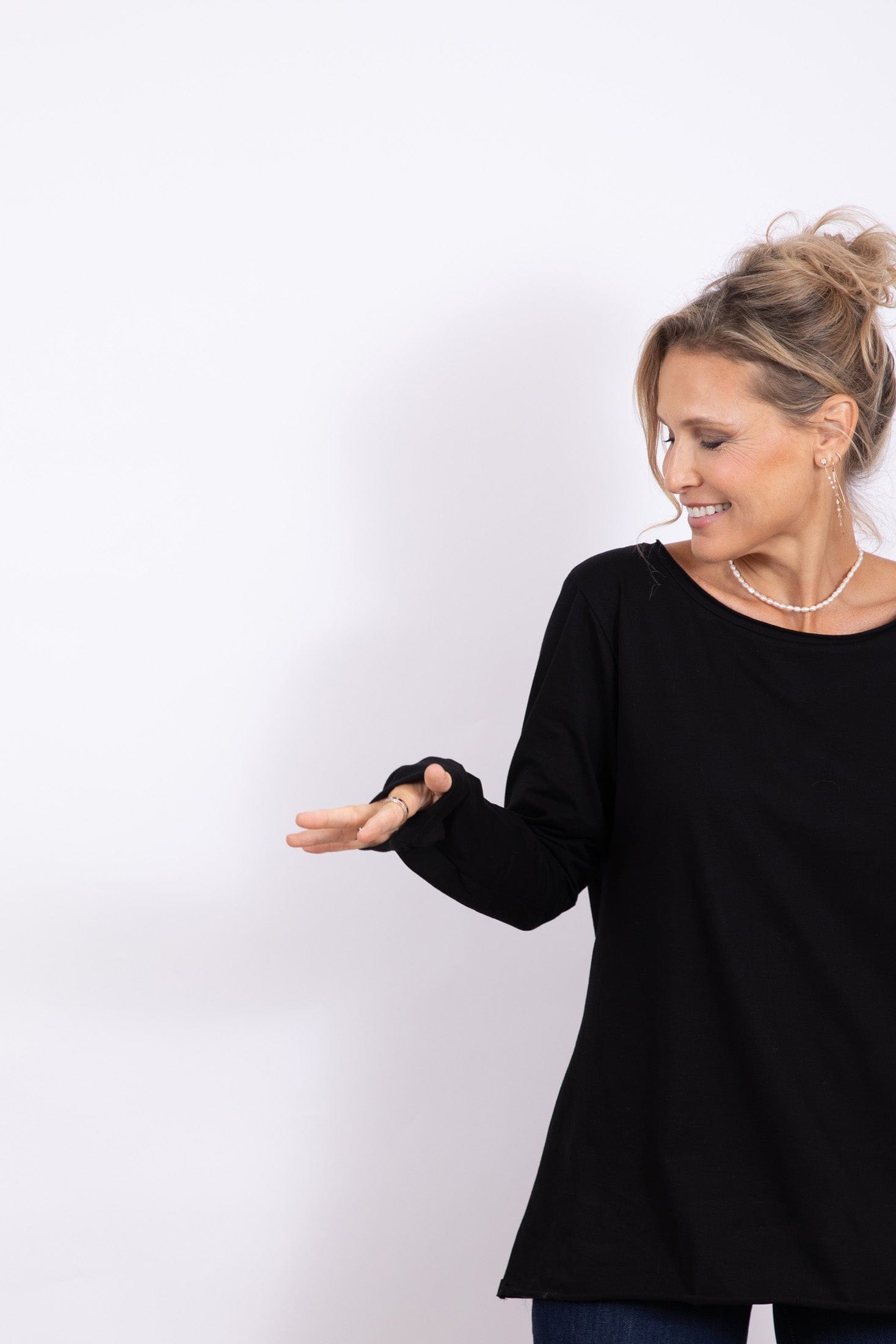 S SHIRT  חולצה שחורה image 2