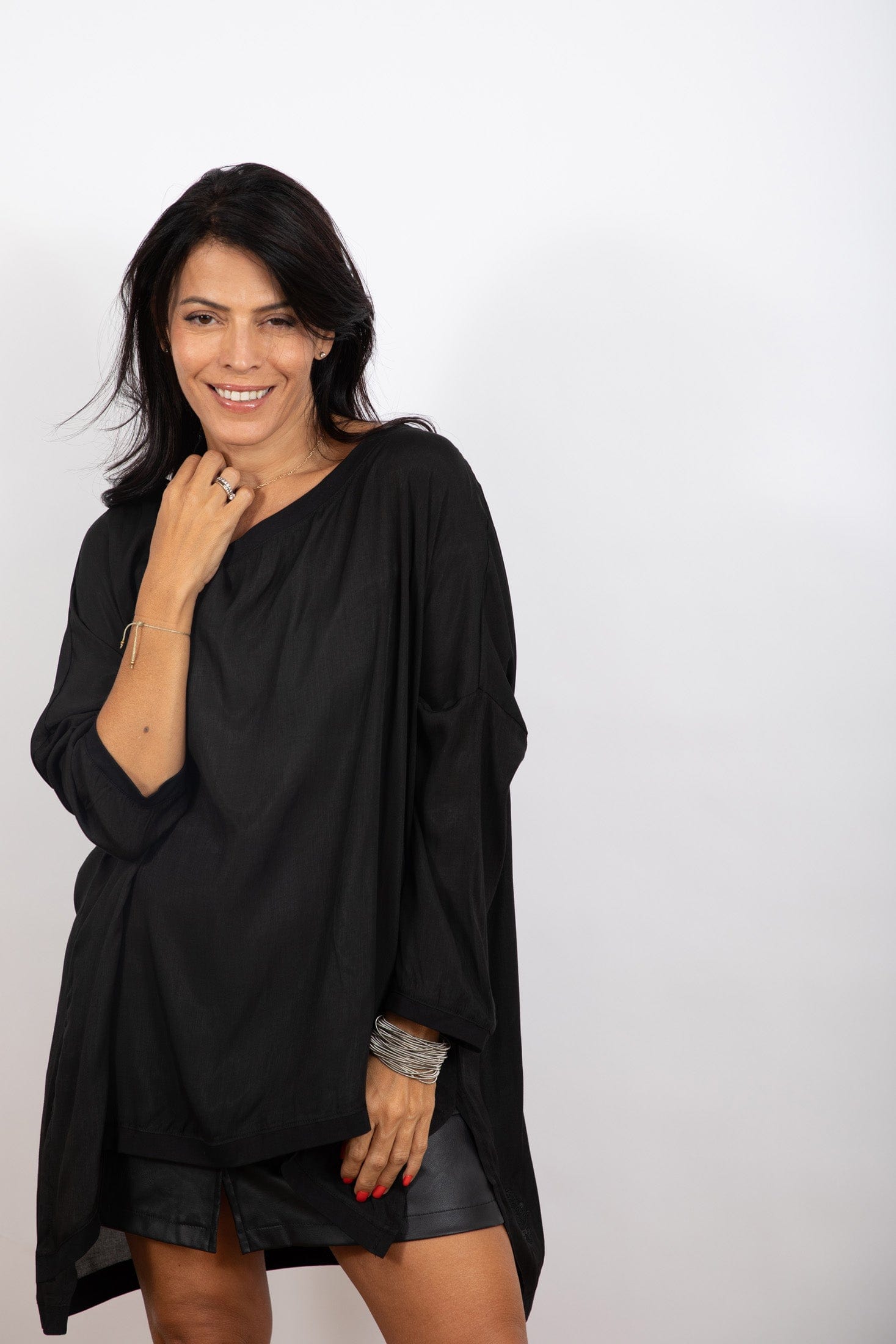 ALT חולצה שחורה אוברסייז image 1