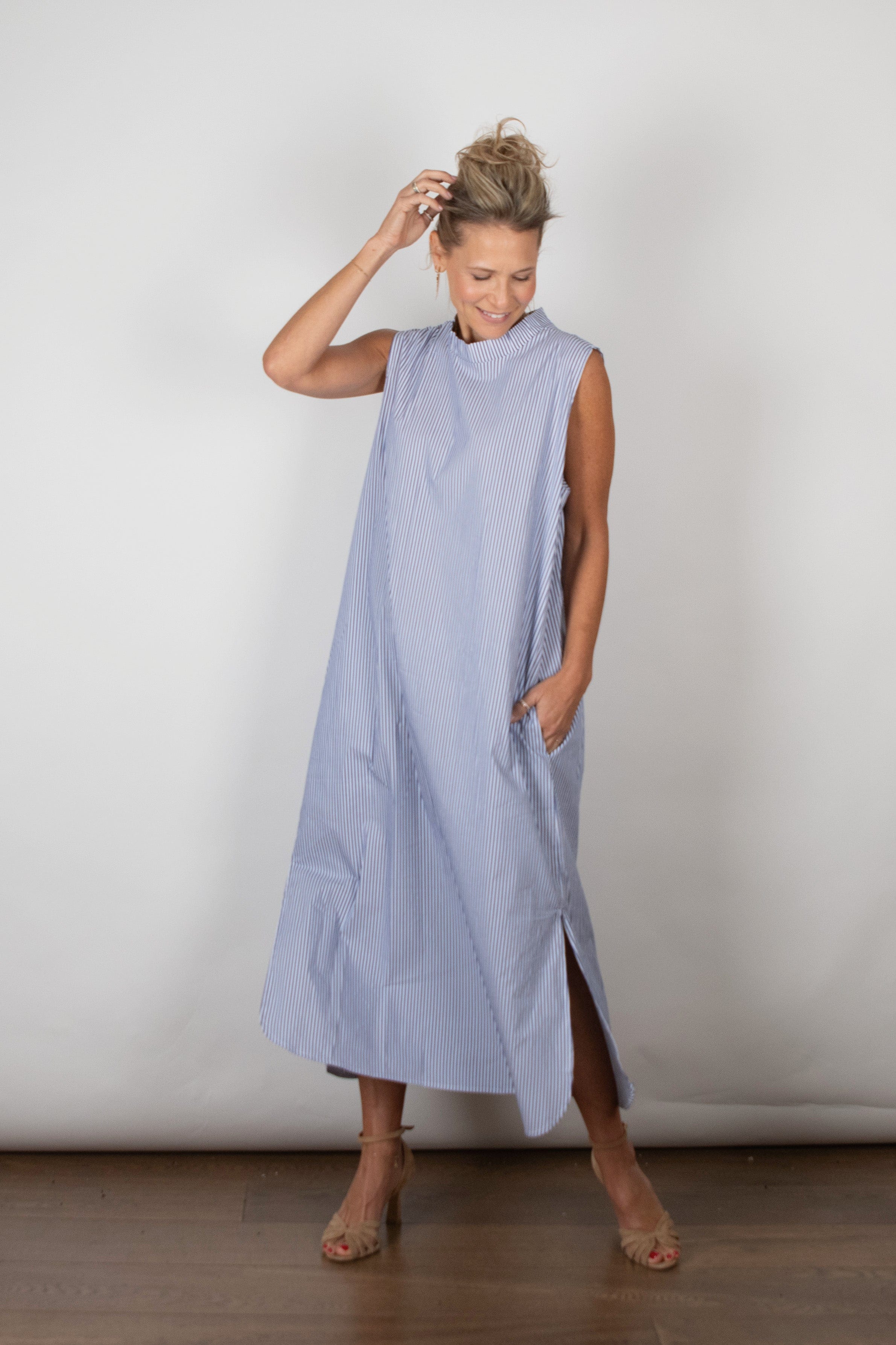 HOLIDAY שמלה מקסי כחול פסים image 1