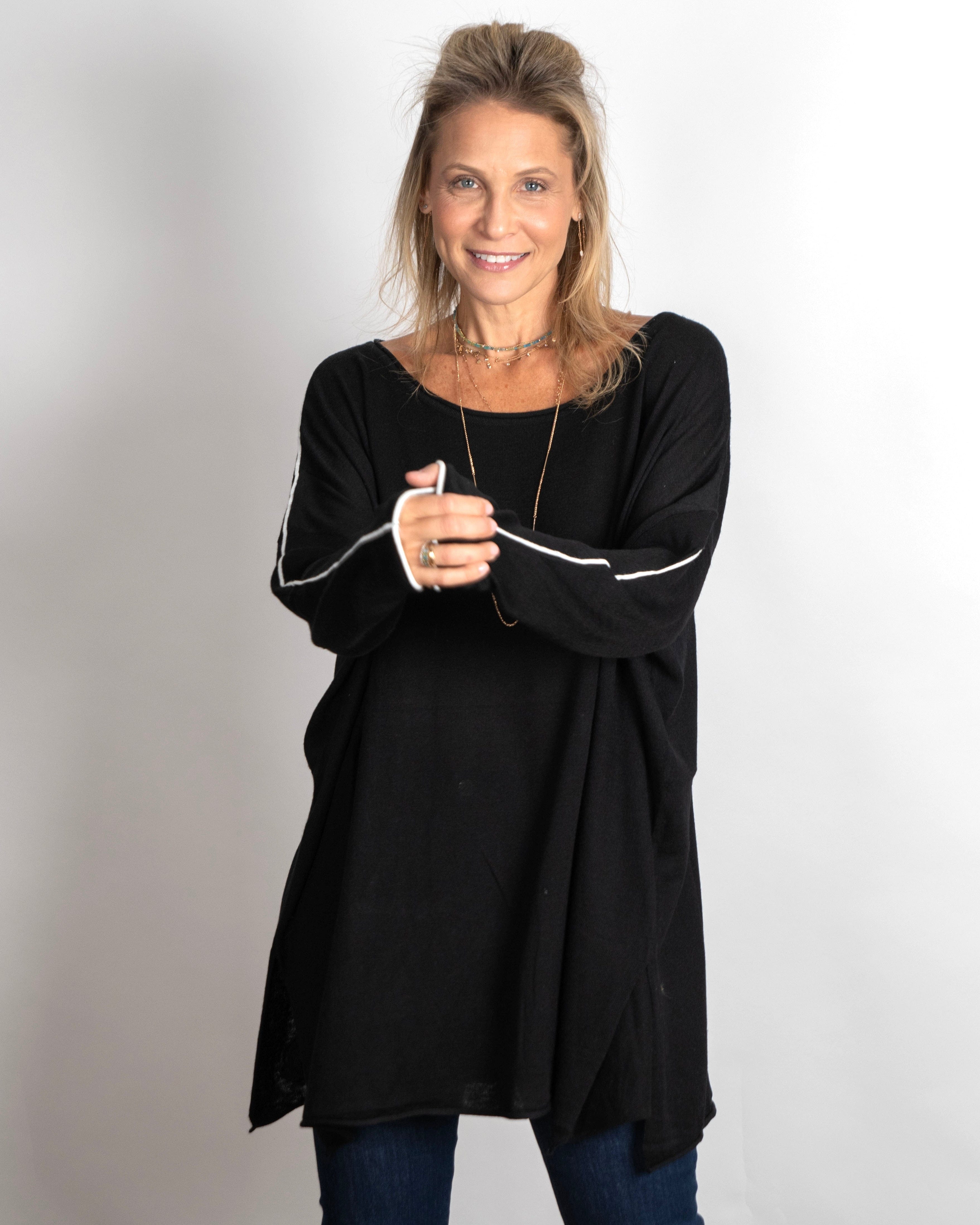 WIHTNEY סריג שחור אוברסייז image 3