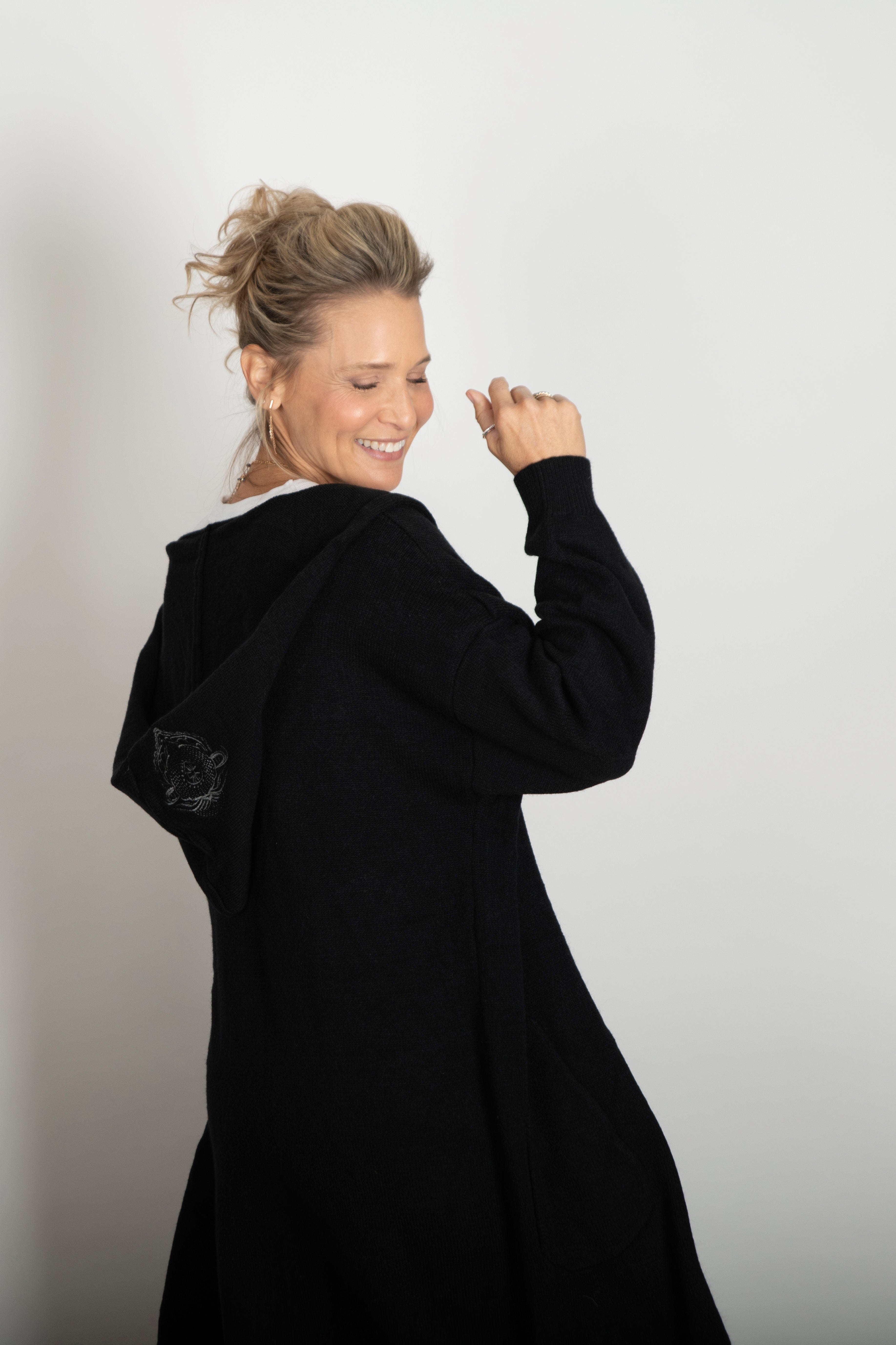 BEYONCE עליונית סריג שחורה image 6