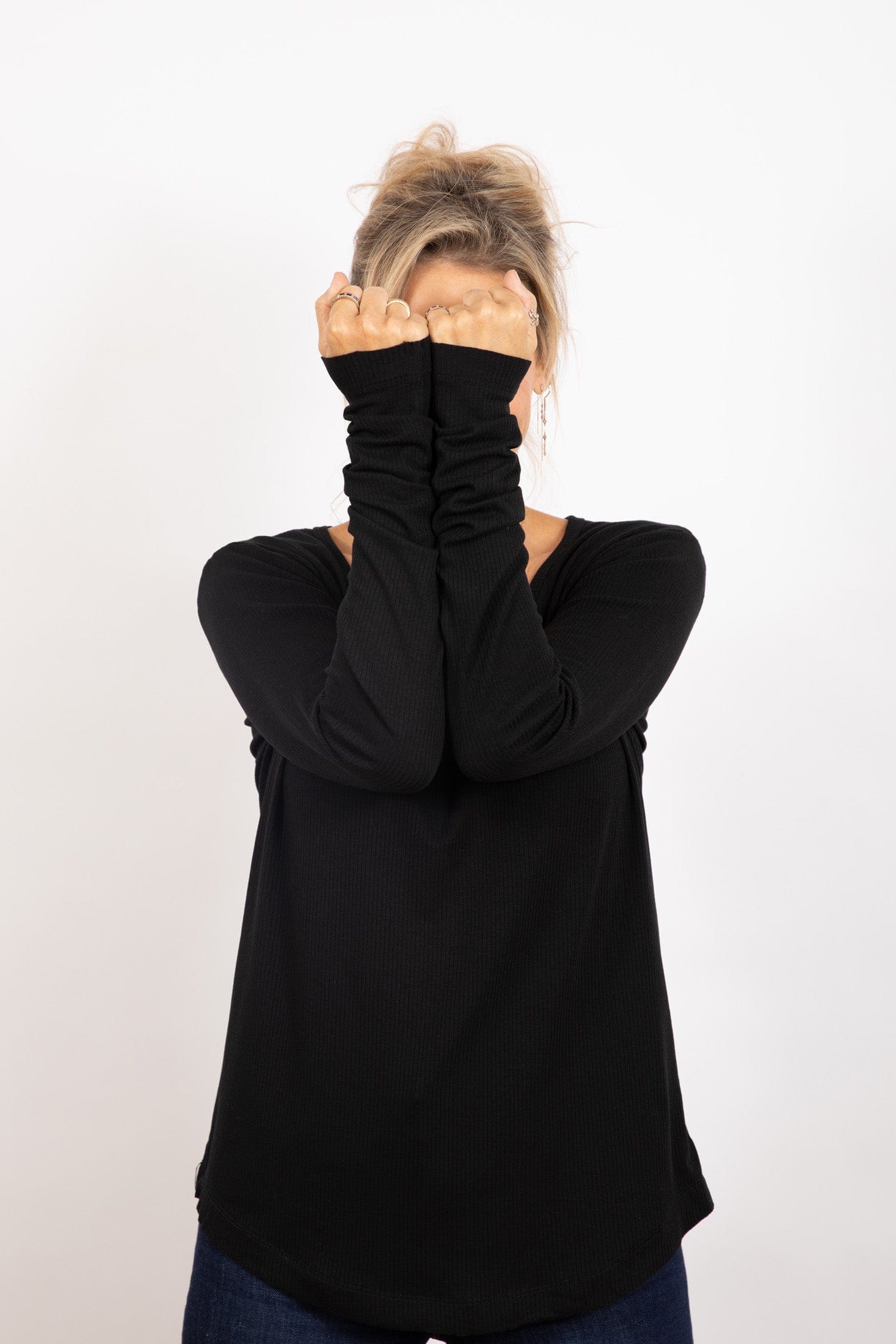 M SHIRT  חולצה שחורה בייסיק image 5