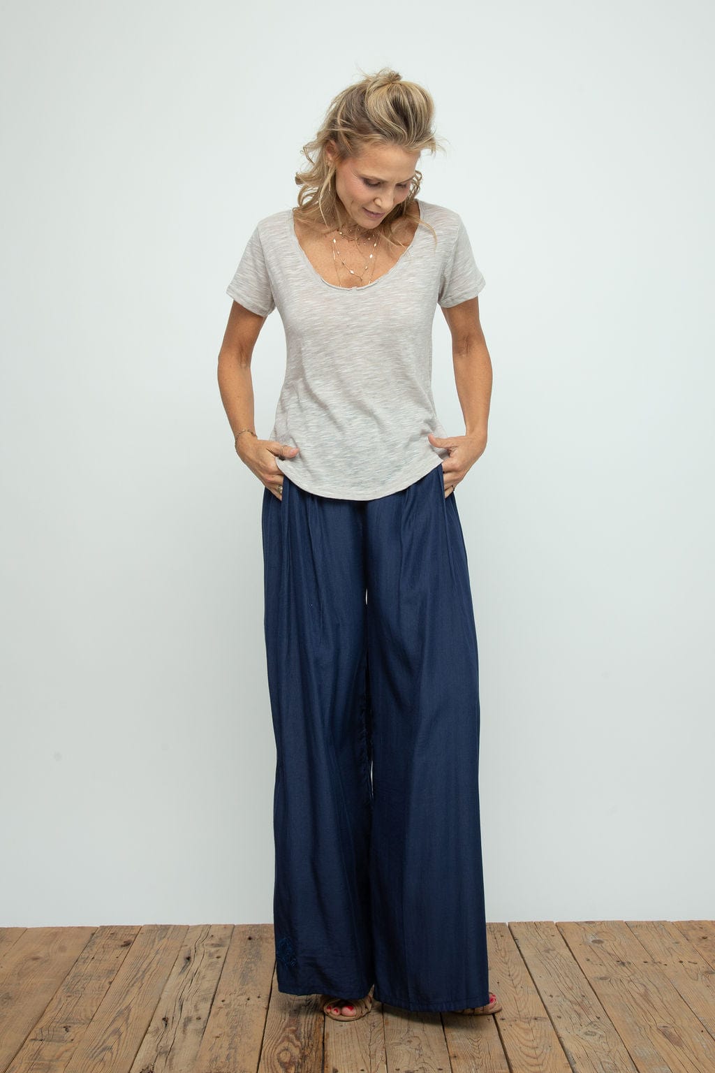 KOR NEW V חולצה image 4