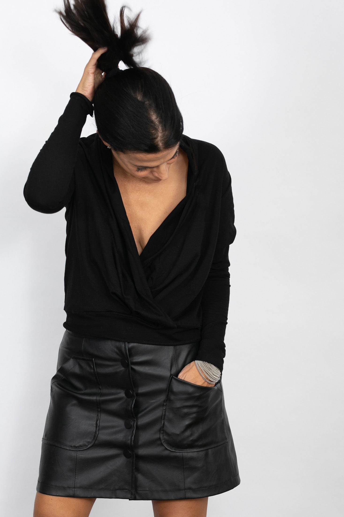 GLOW  חולצה מעוצבת שחורה image 3