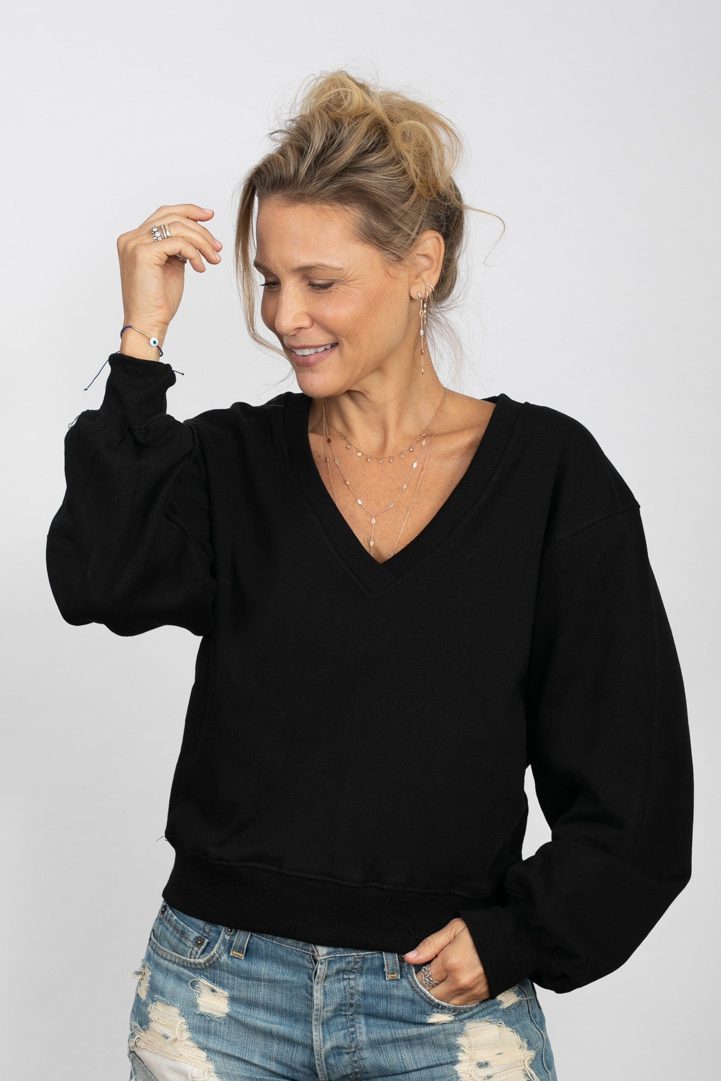 PEAR V  חולצת טרנינג שחורה image 2