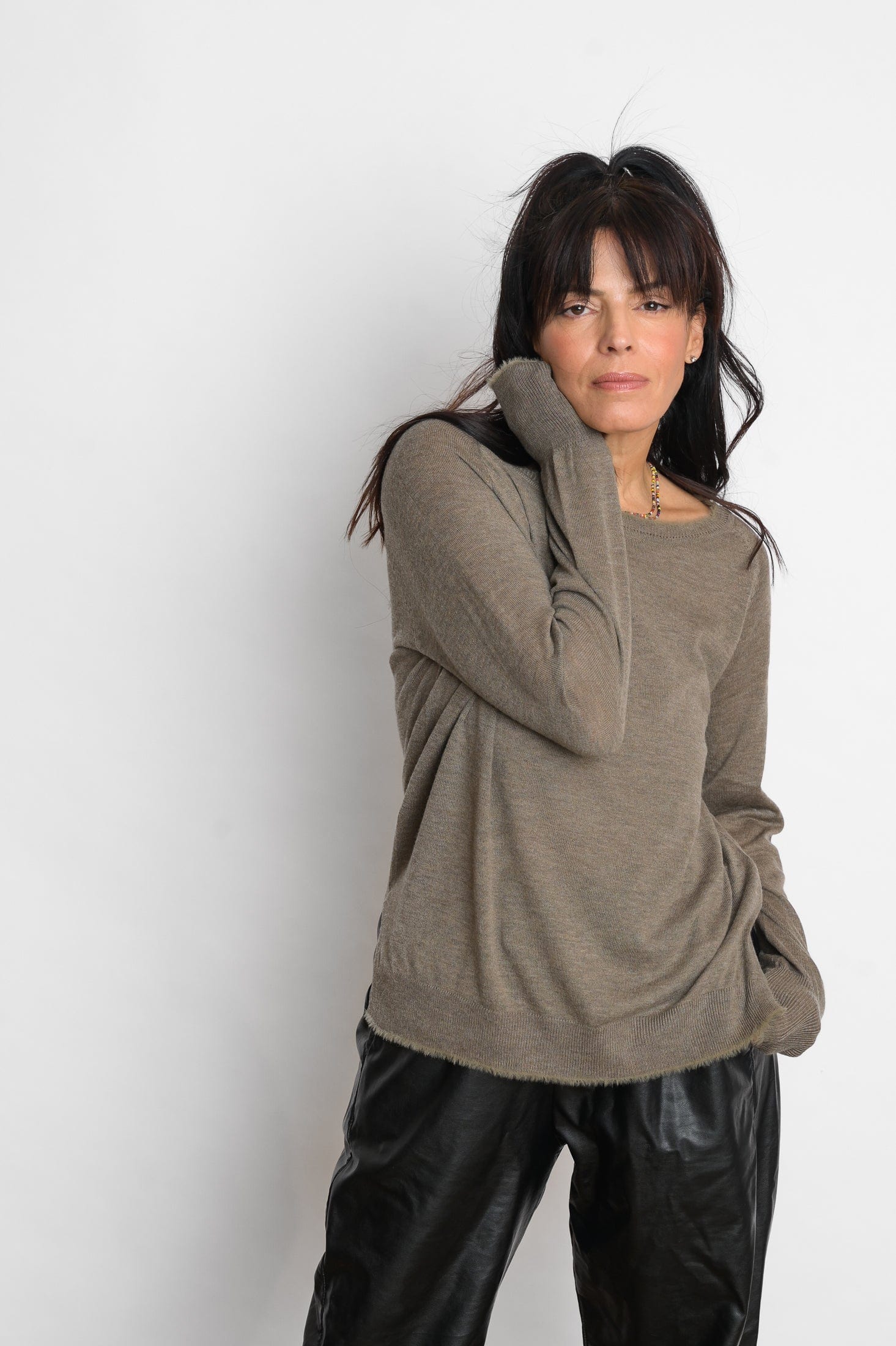 LIPSI סריג עגול חום אדמה image 4