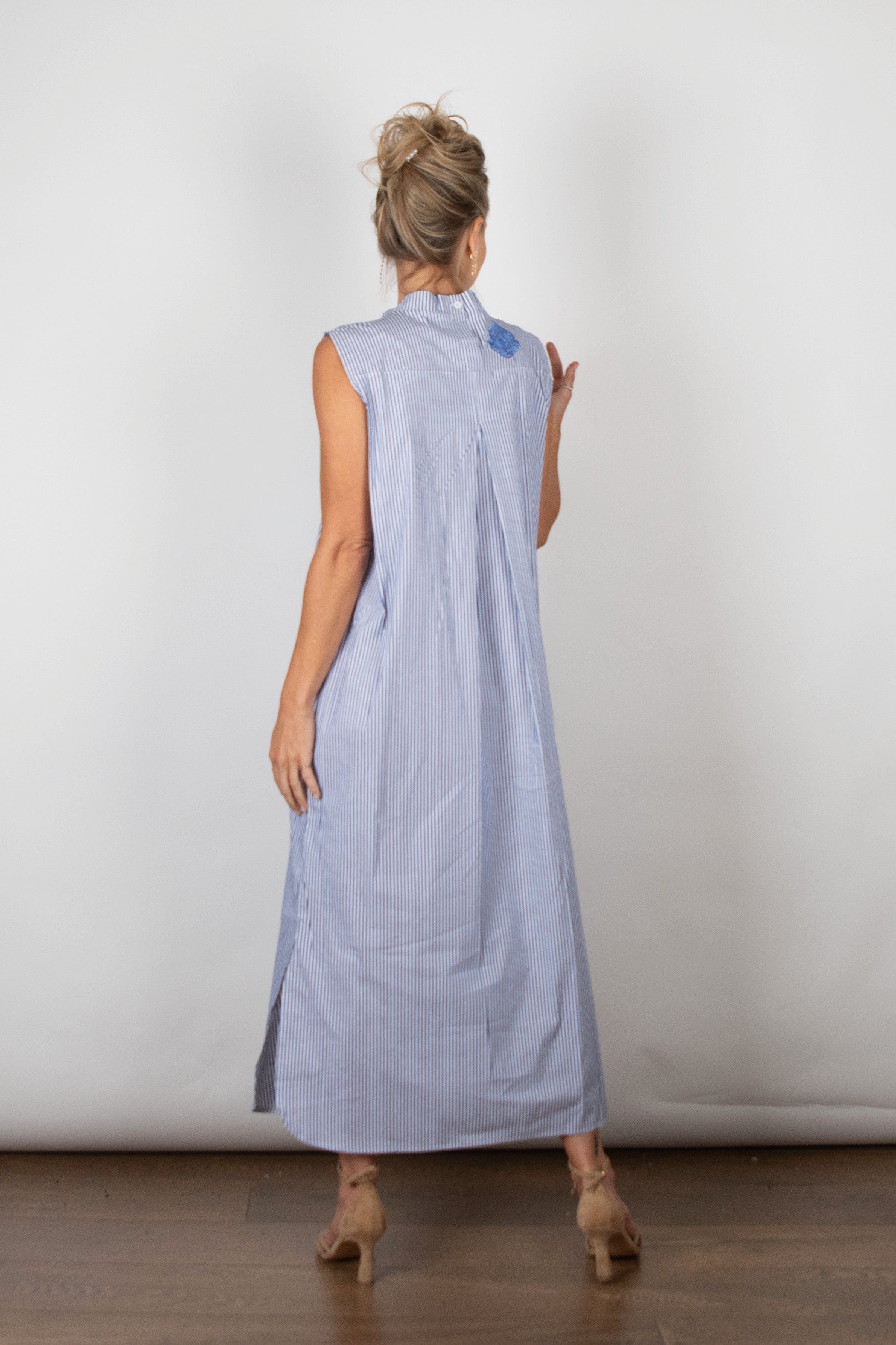 HOLIDAY שמלה מקסי כחול פסים image 2