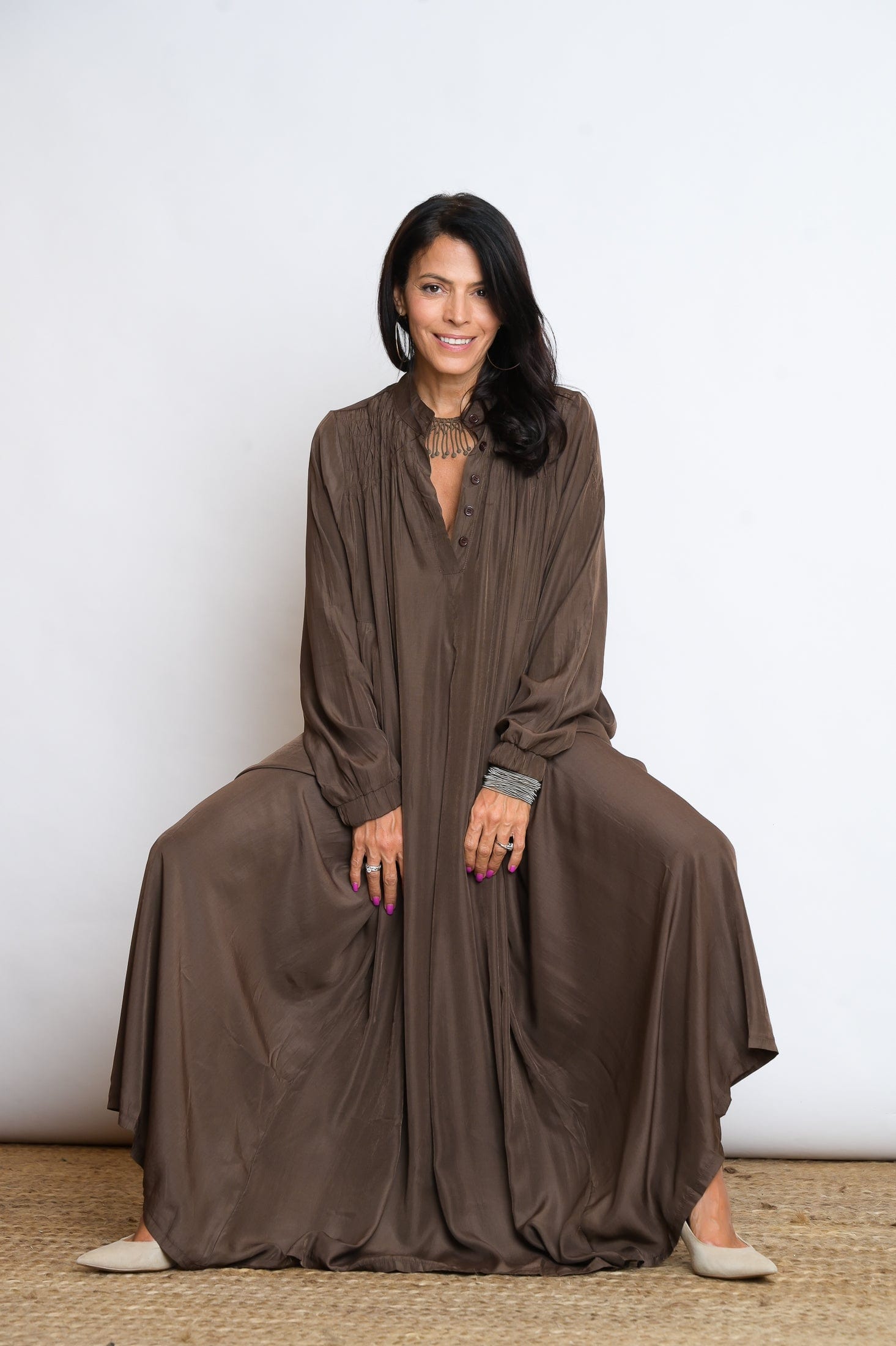 RANA שמלת אוברסייז חום image 10