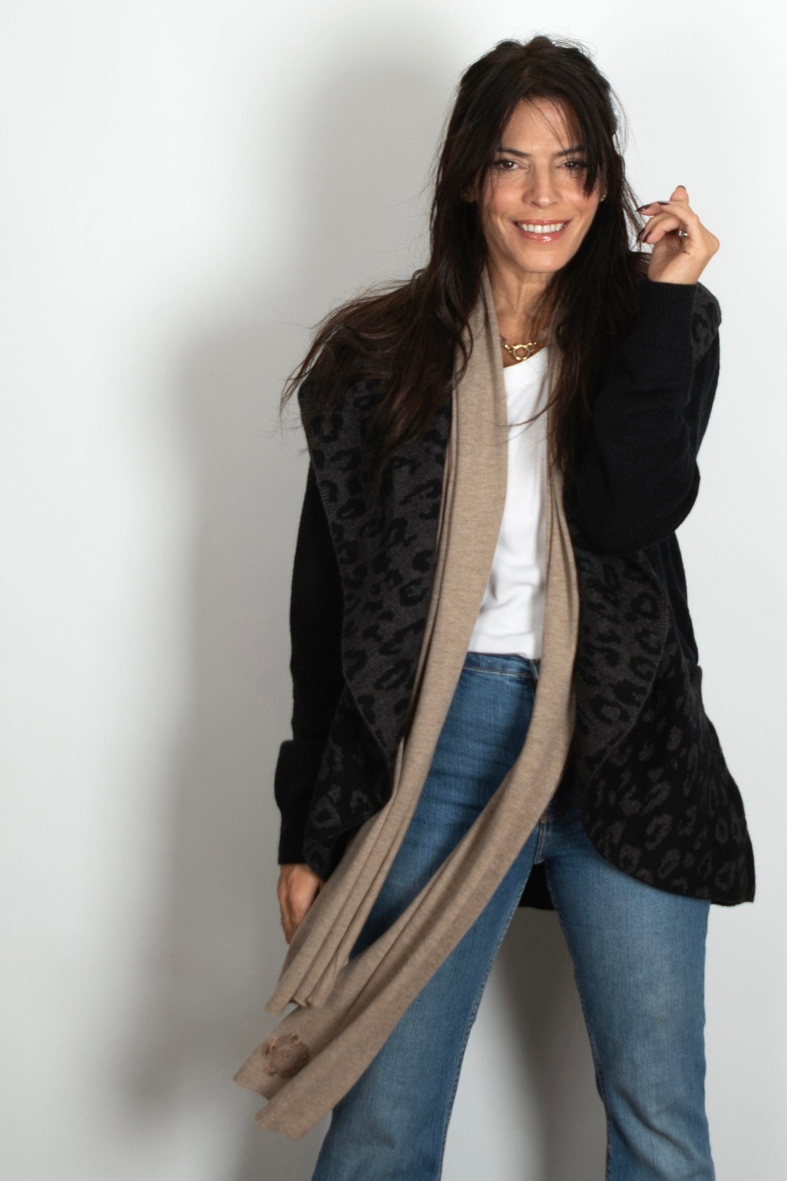 SWIFT עליונית סריג מנומרת שחורה image 1