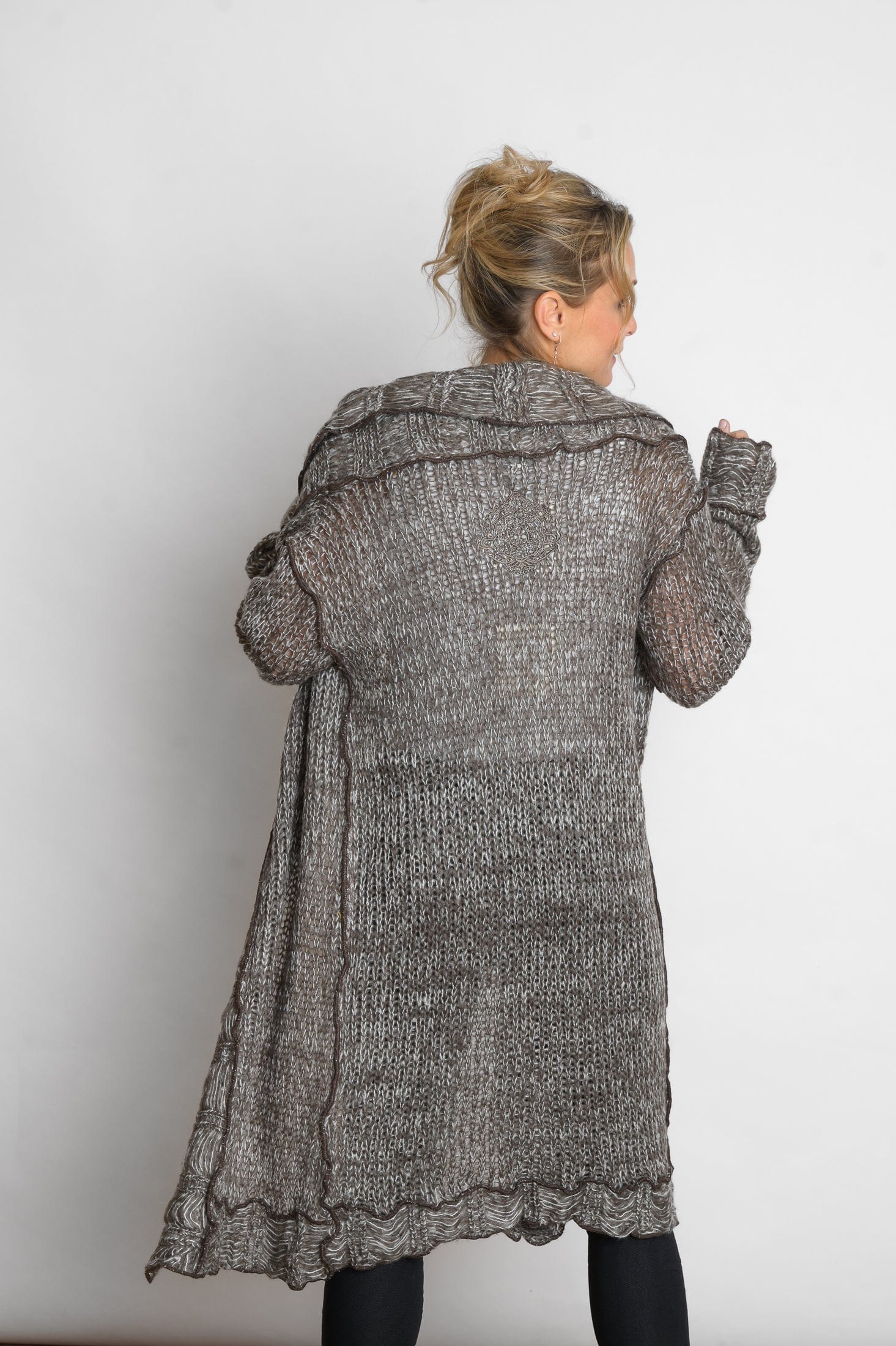 PAROS עליונית סרוגה זית/ חום לבן image 6