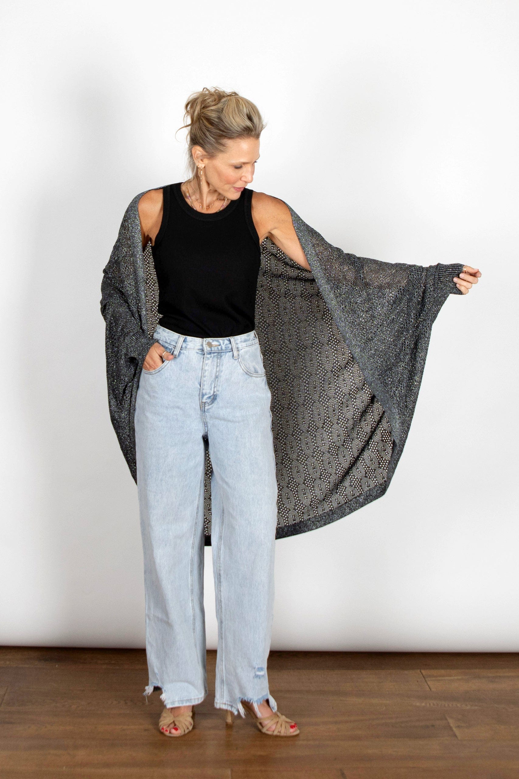 LIAM  עליונית סריג חורים שחור image 3