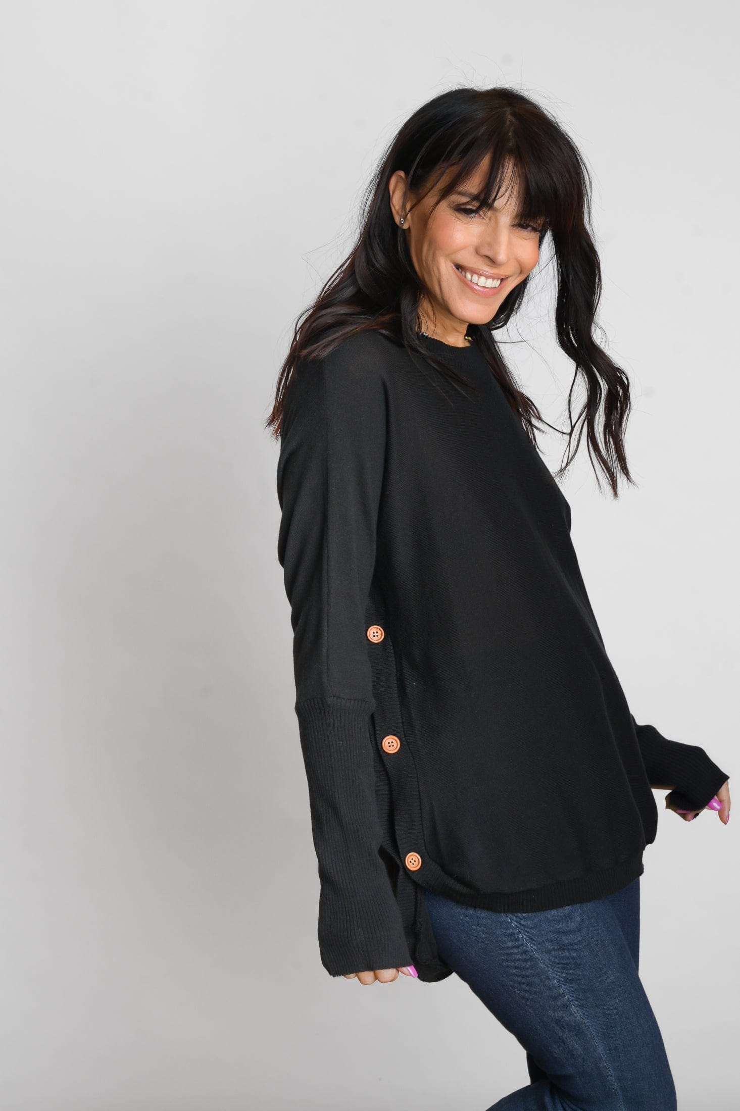 DIA סריג שחור מעוצב כפתורים image 2