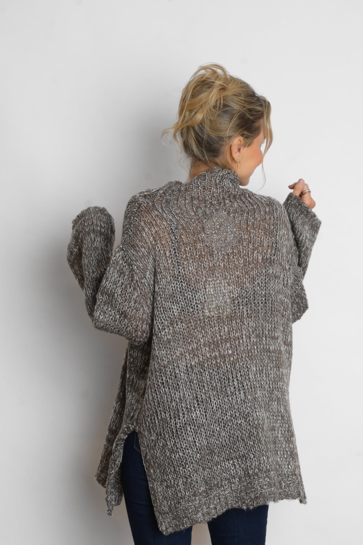 KEA  סריג אוברסייז זיתלבן image 6