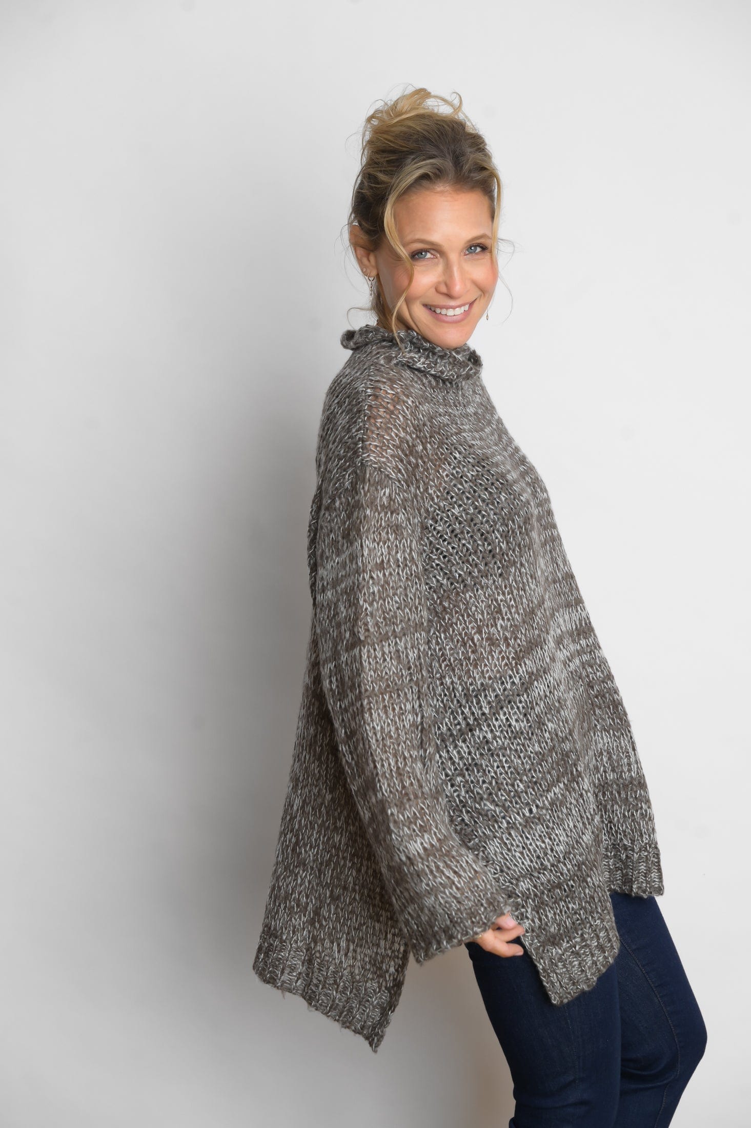 KEA  סריג אוברסייז זיתלבן image 4