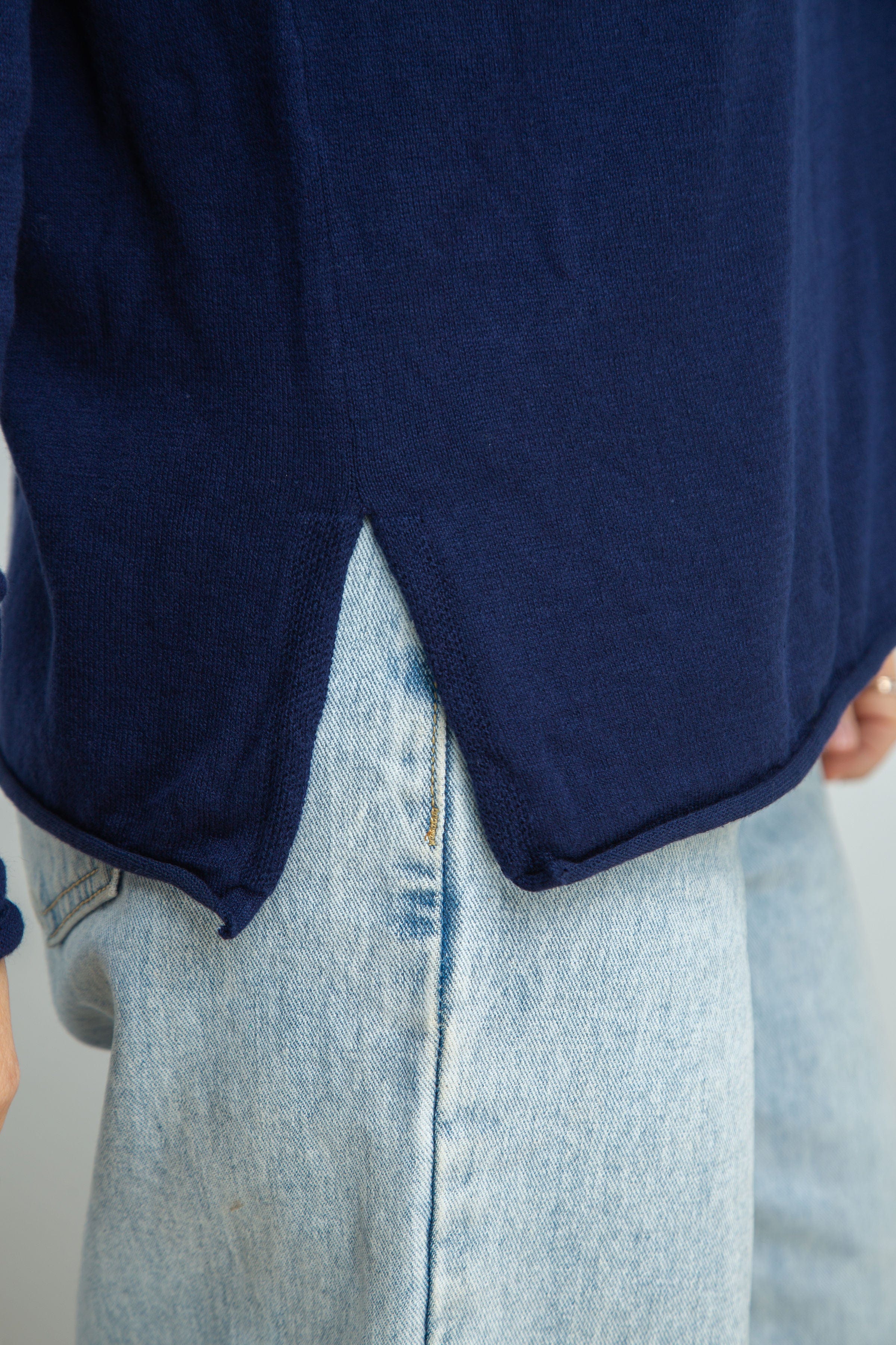 POOL סריג עגול כחול image 5