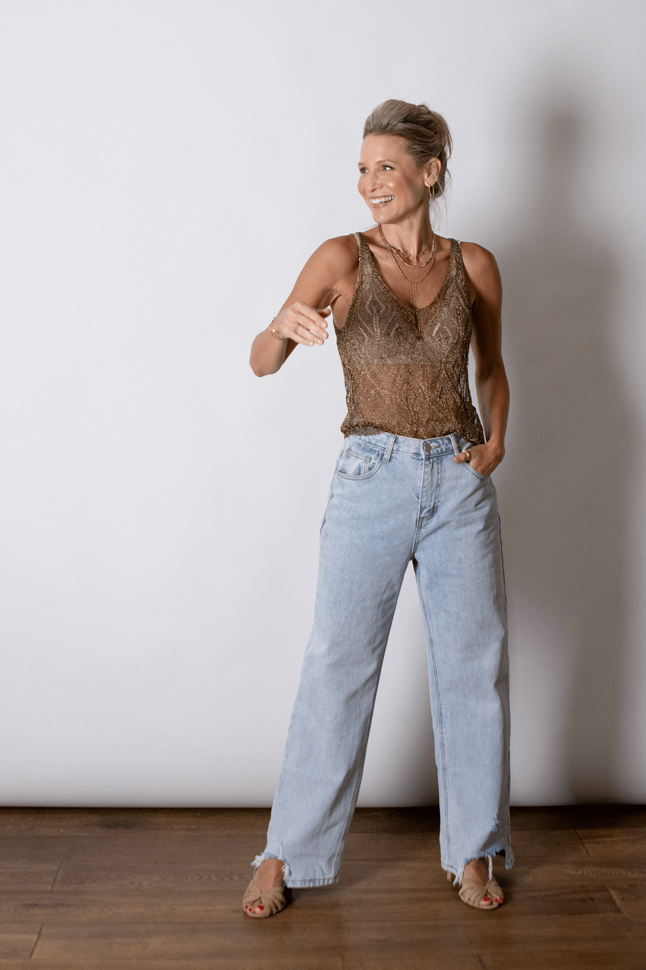 ALLICIA  גופייה מוזהבת  image 2