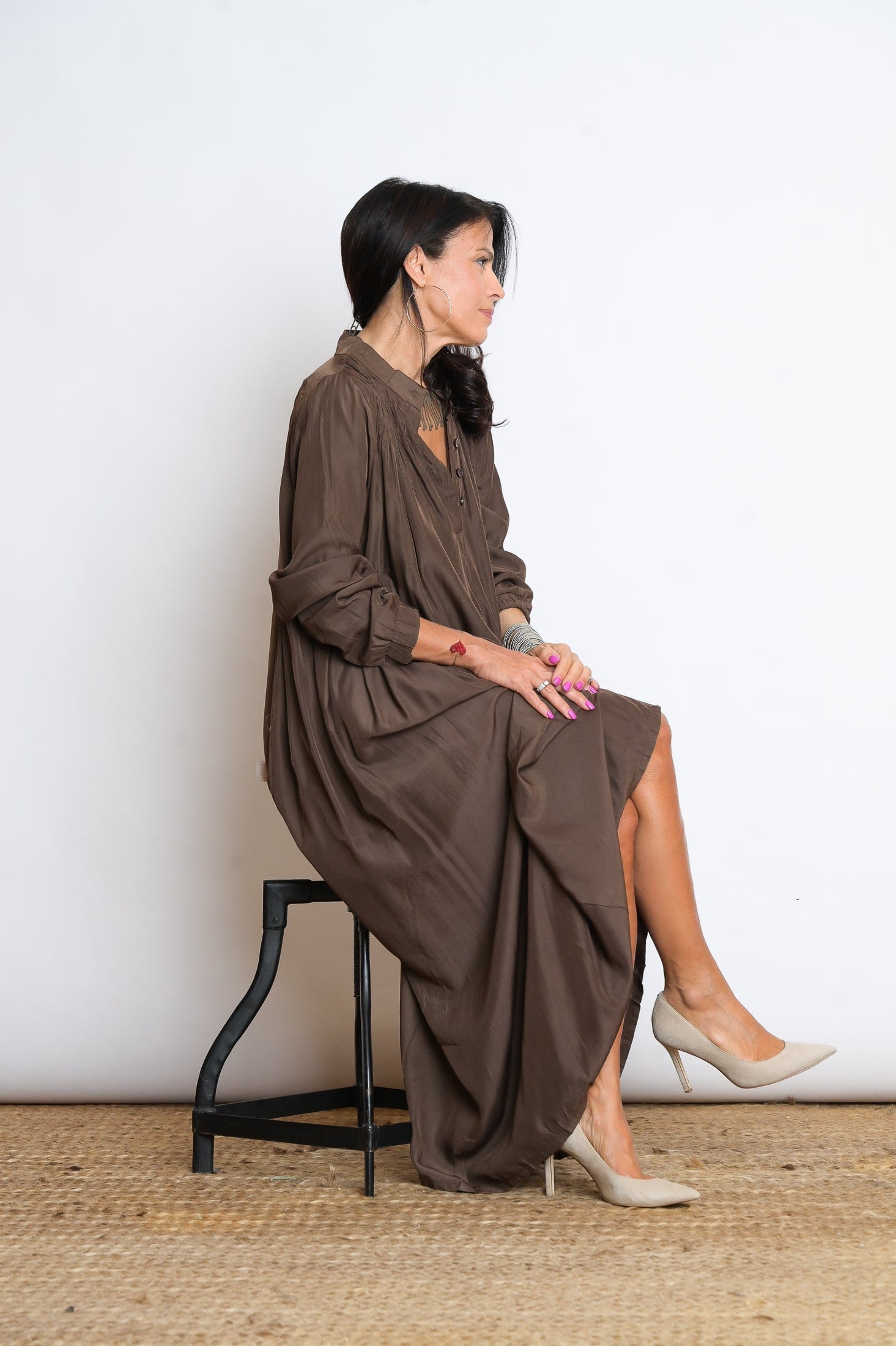 RANA שמלת אוברסייז חום image 7