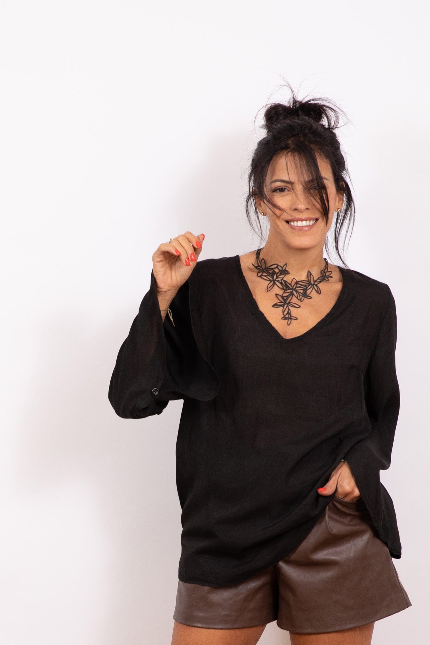 AVLON חולצה שחורה image 3