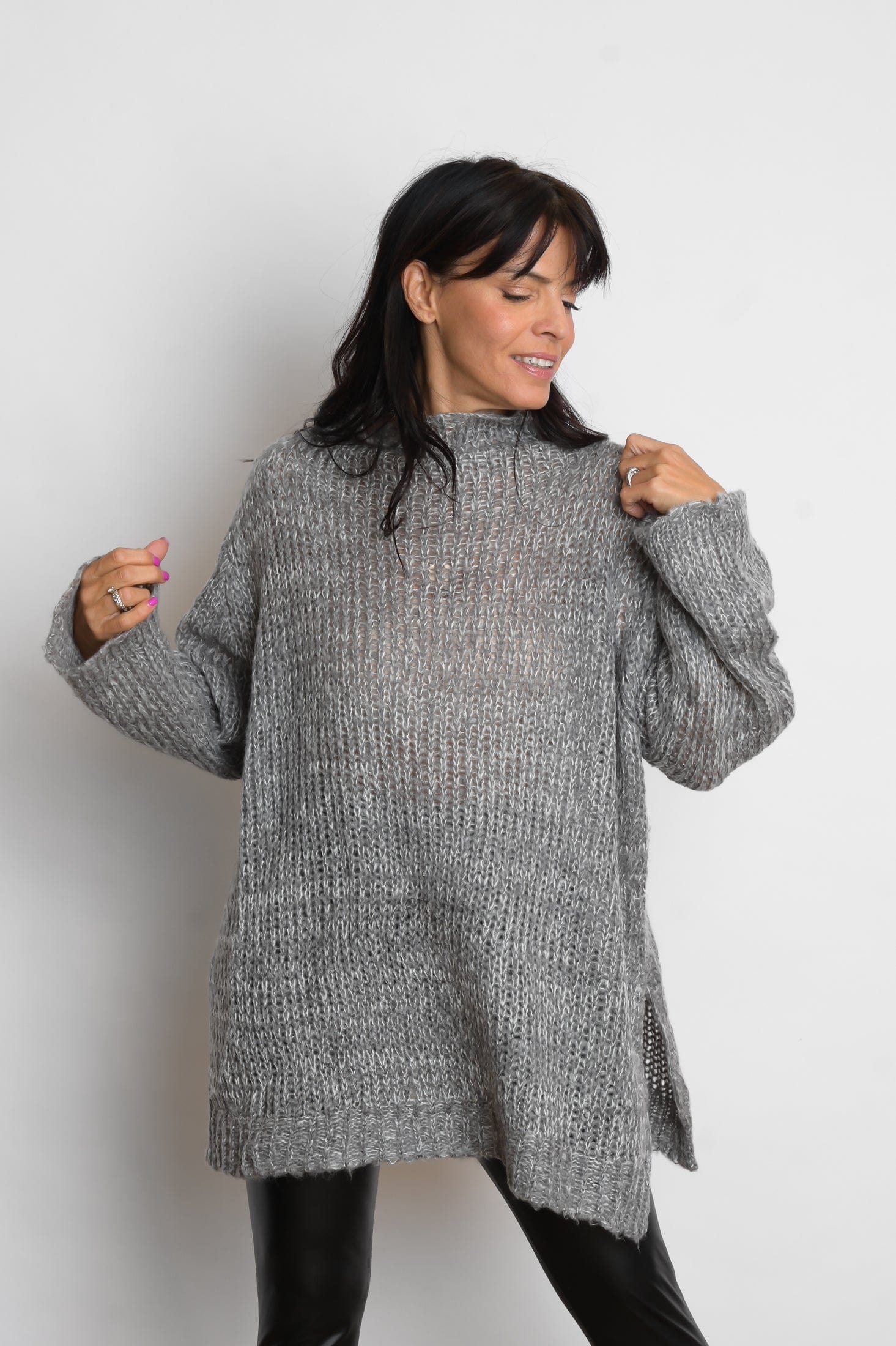 KEA  טוניקה סריג אוברסייז אפורכהה לבן image 7