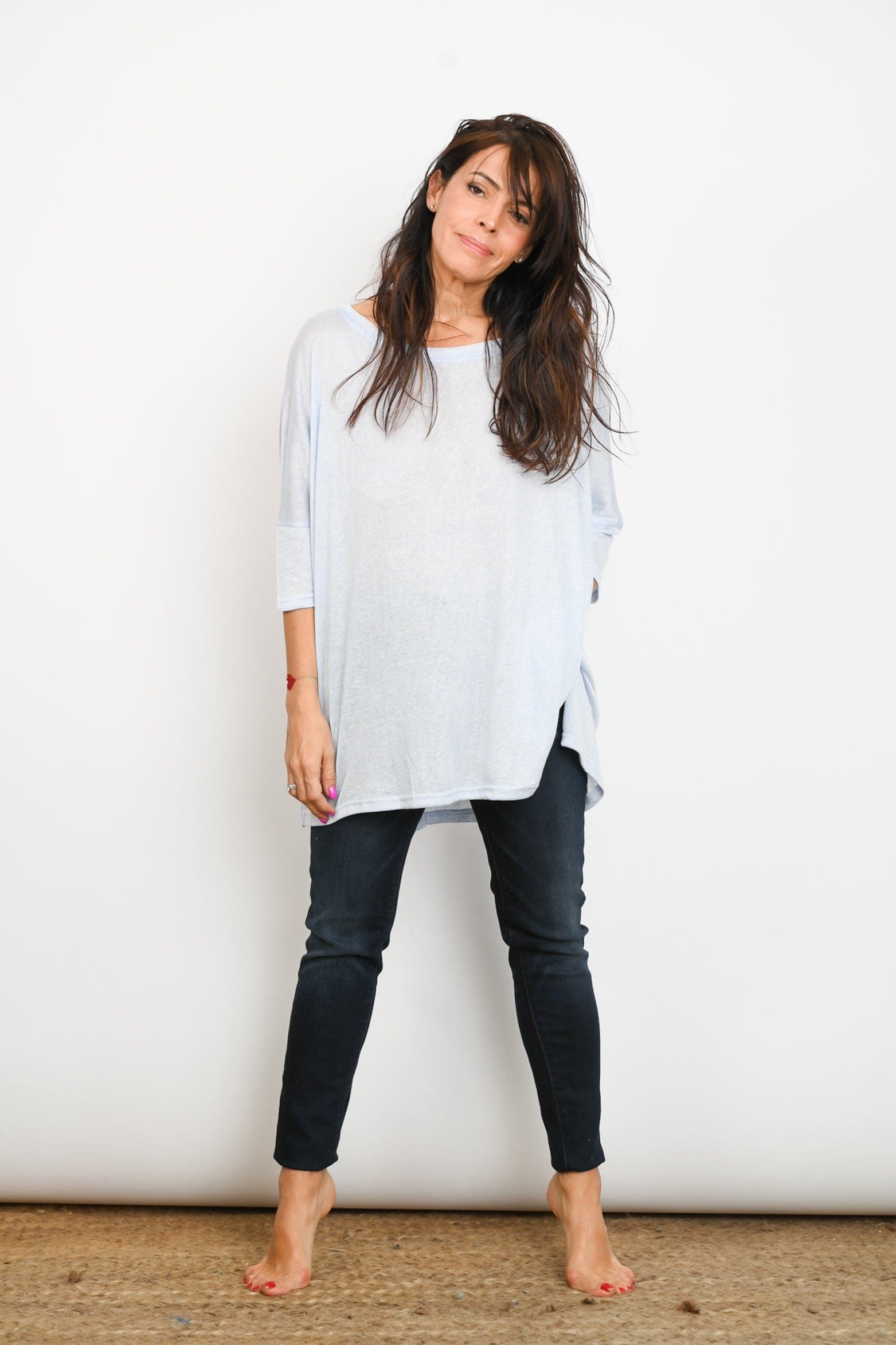 LEO  חולצה תכלת אוברסייז גדולה image 2