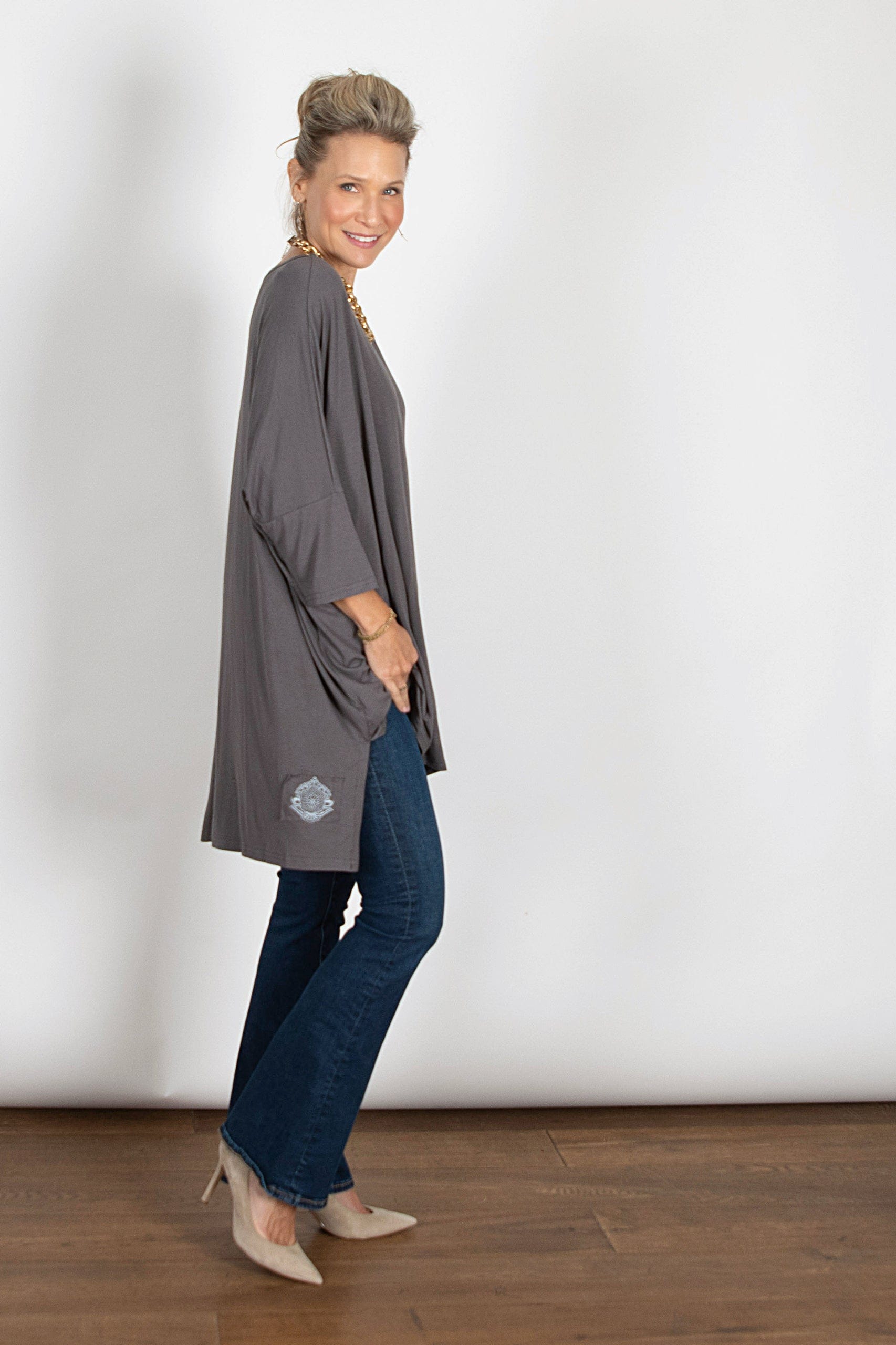 SAM חולצה אוברסייז אפורה image 2