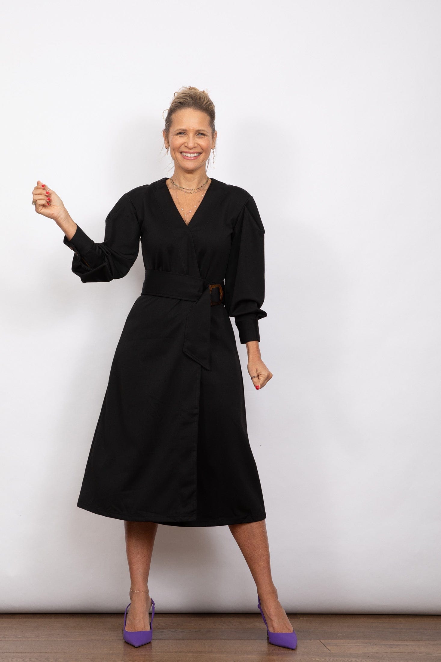 HERA שמלת מעטפת שחורה image 4