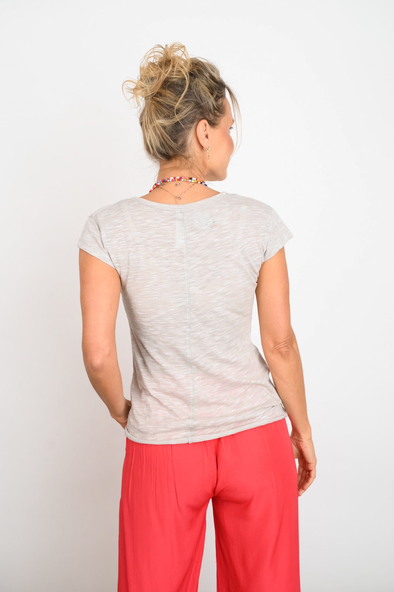 DAY חולצה ביסיק צמודה image 6