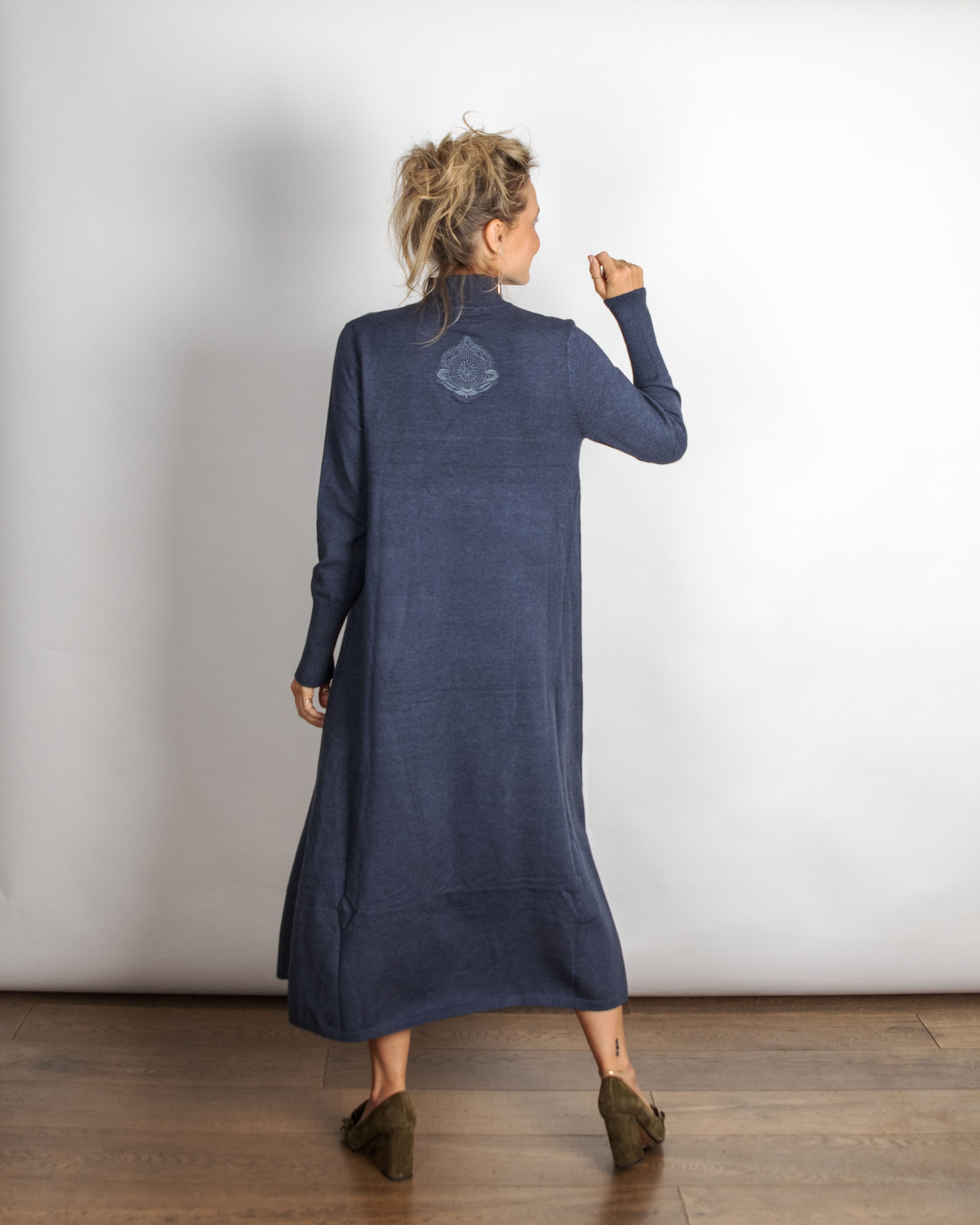 TAYLOR שמלת סריג image 9