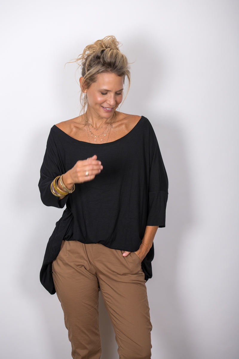 TOKYO חולצת אוברסייז שחורה