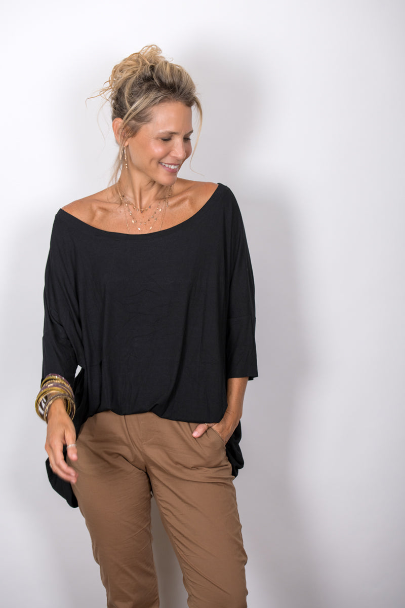 TOKYO חולצת אוברסייז שחורה