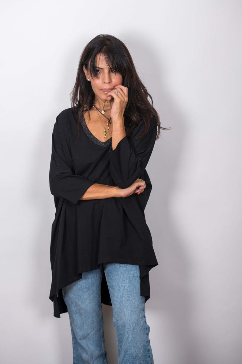 SHIN V חולצה שחורה אוברסייז