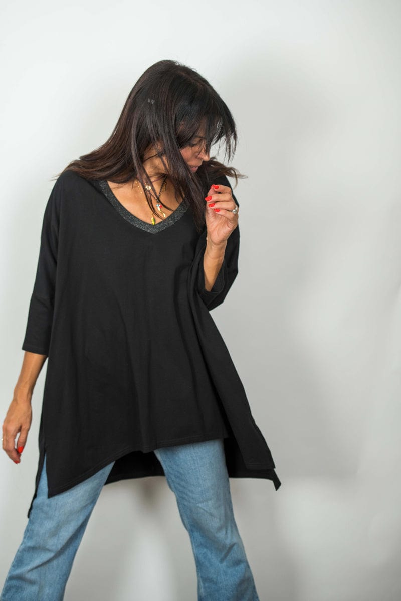 SHIN V חולצה שחורה אוברסייז