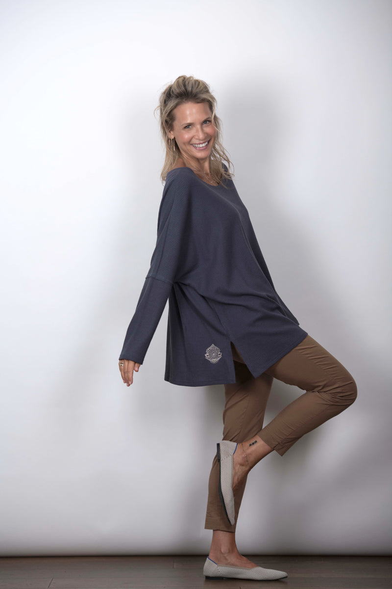 LARRY חולצה אוברסייז אפור