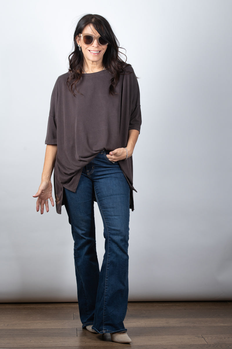 IRIS חולצה אוברסייז גדולה