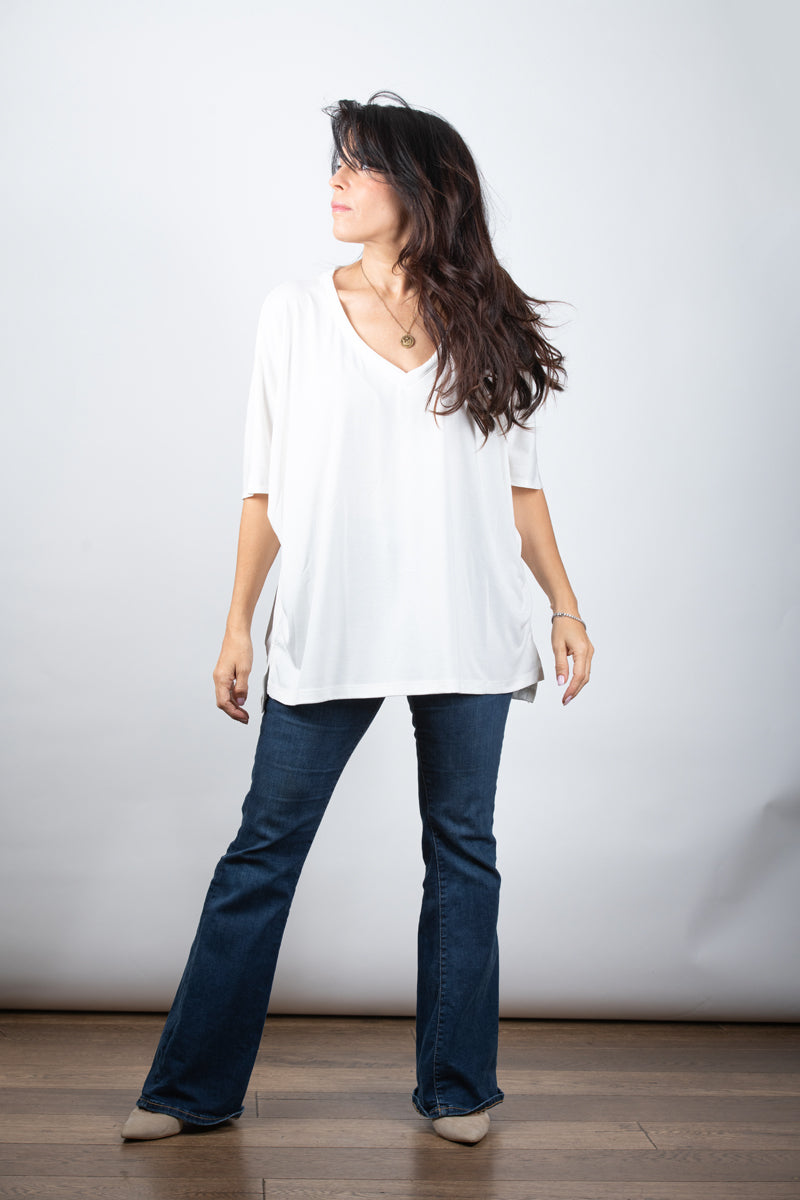 EOS V חולצה אוברסייז לבנה