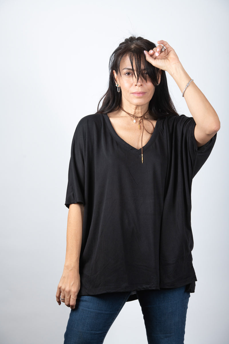 EOS V חולצה אוברסייז בייסיק שחורה