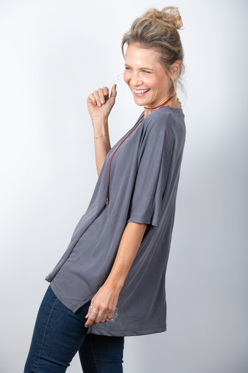 EOS V חולצה אוברסייז בייסיק אפורה