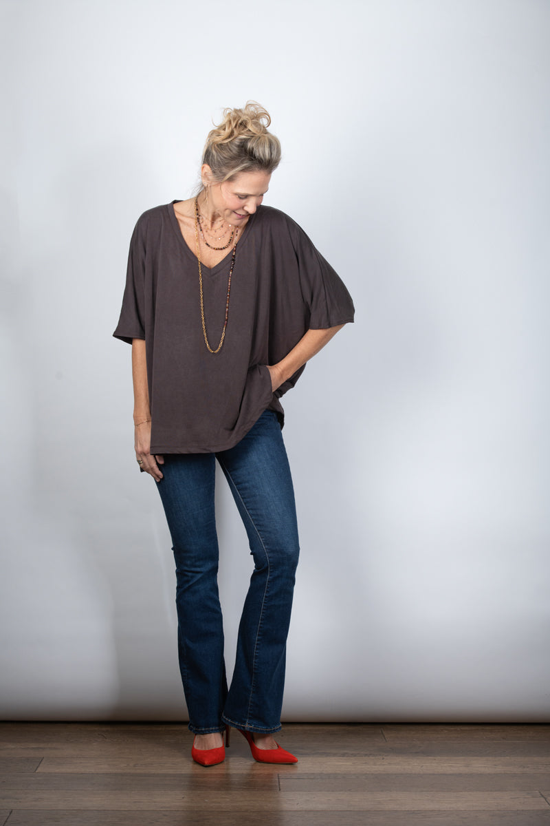 EOS V חולצה אוברסייז בייסיק