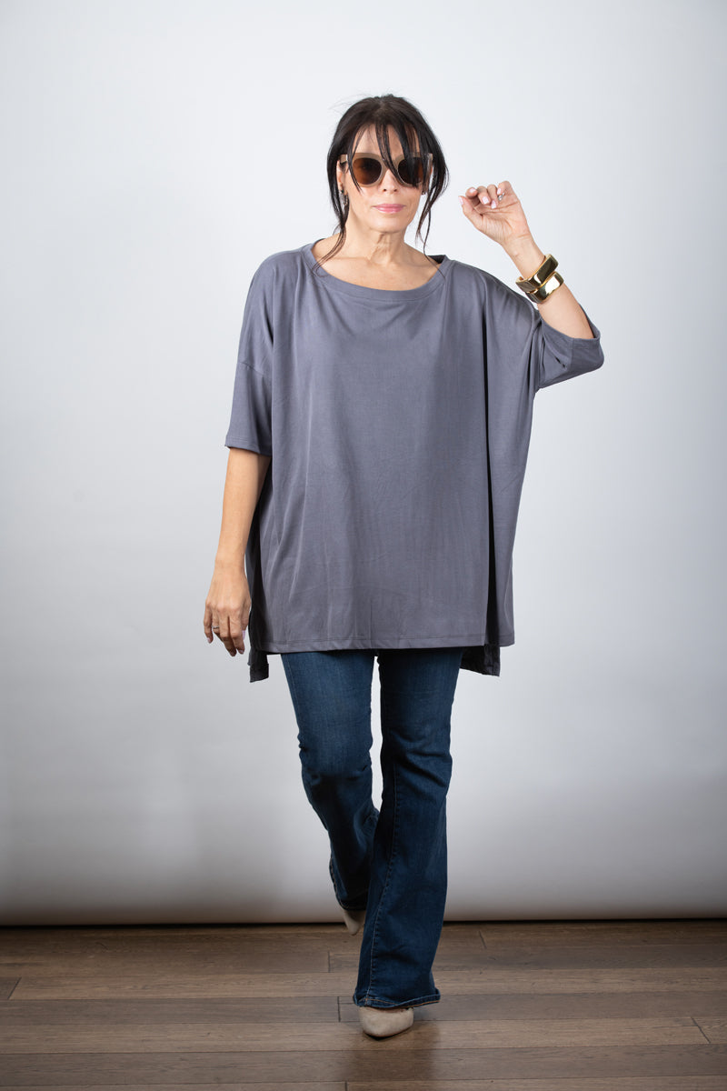 IRIS חולצה אוברסייז אפורה