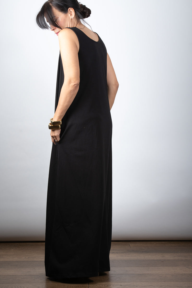 METIS שמלה שחורה מפתח ריצרצ