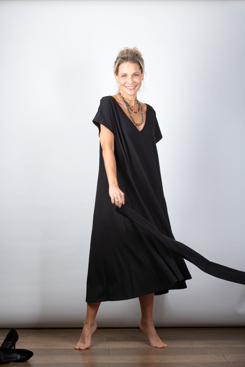 MERESLS שמלה שחורה אוברסייז